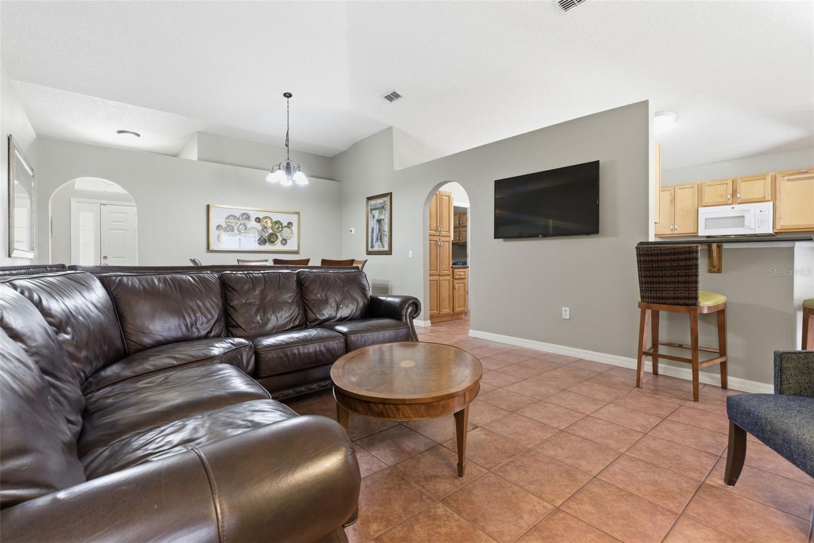 POITRAS ESTATES - Residential Lease
