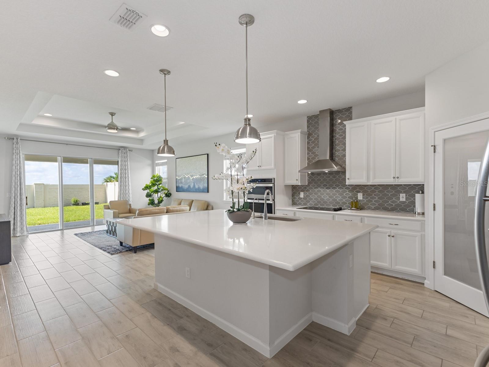 5697 ORANGE ORCHARD DRIVE