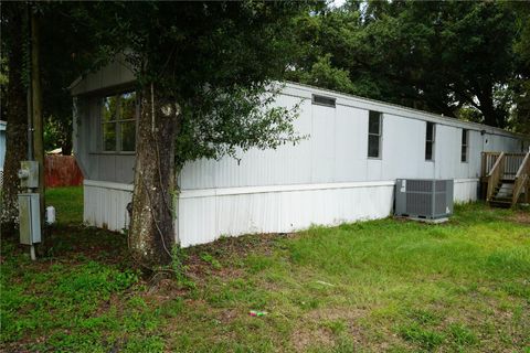 A home in WINTER HAVEN