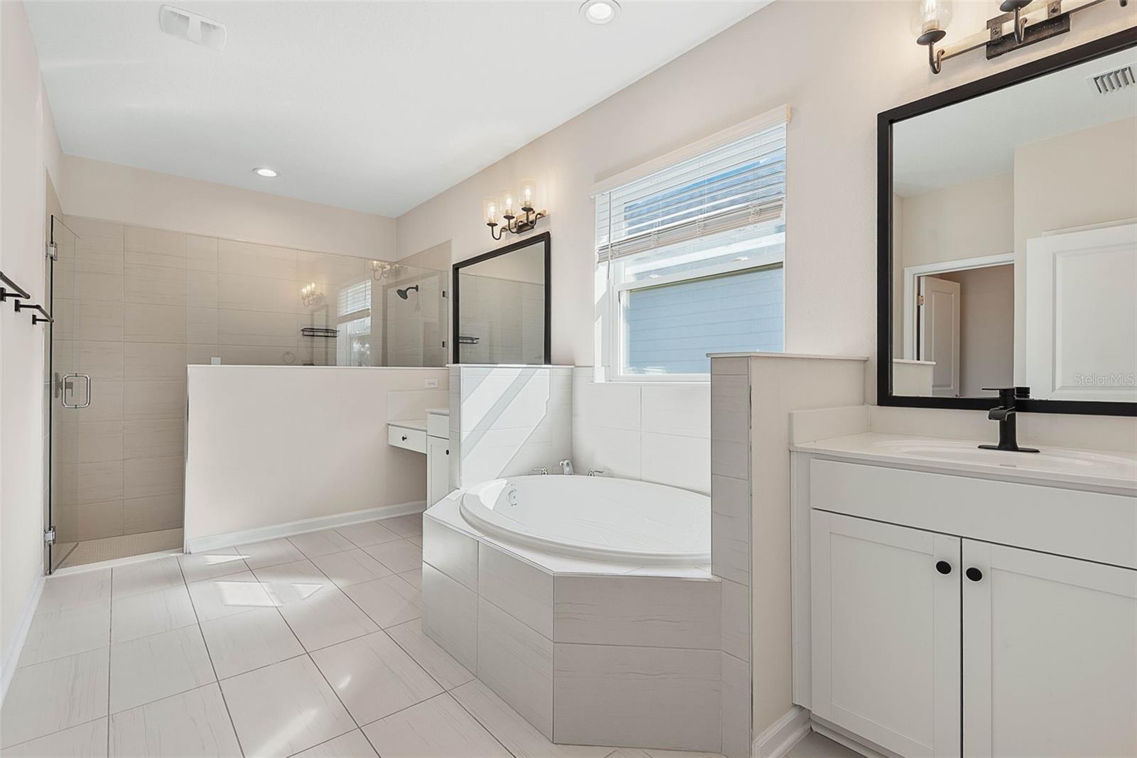 GRAND LNDGS PH 4 - Residential