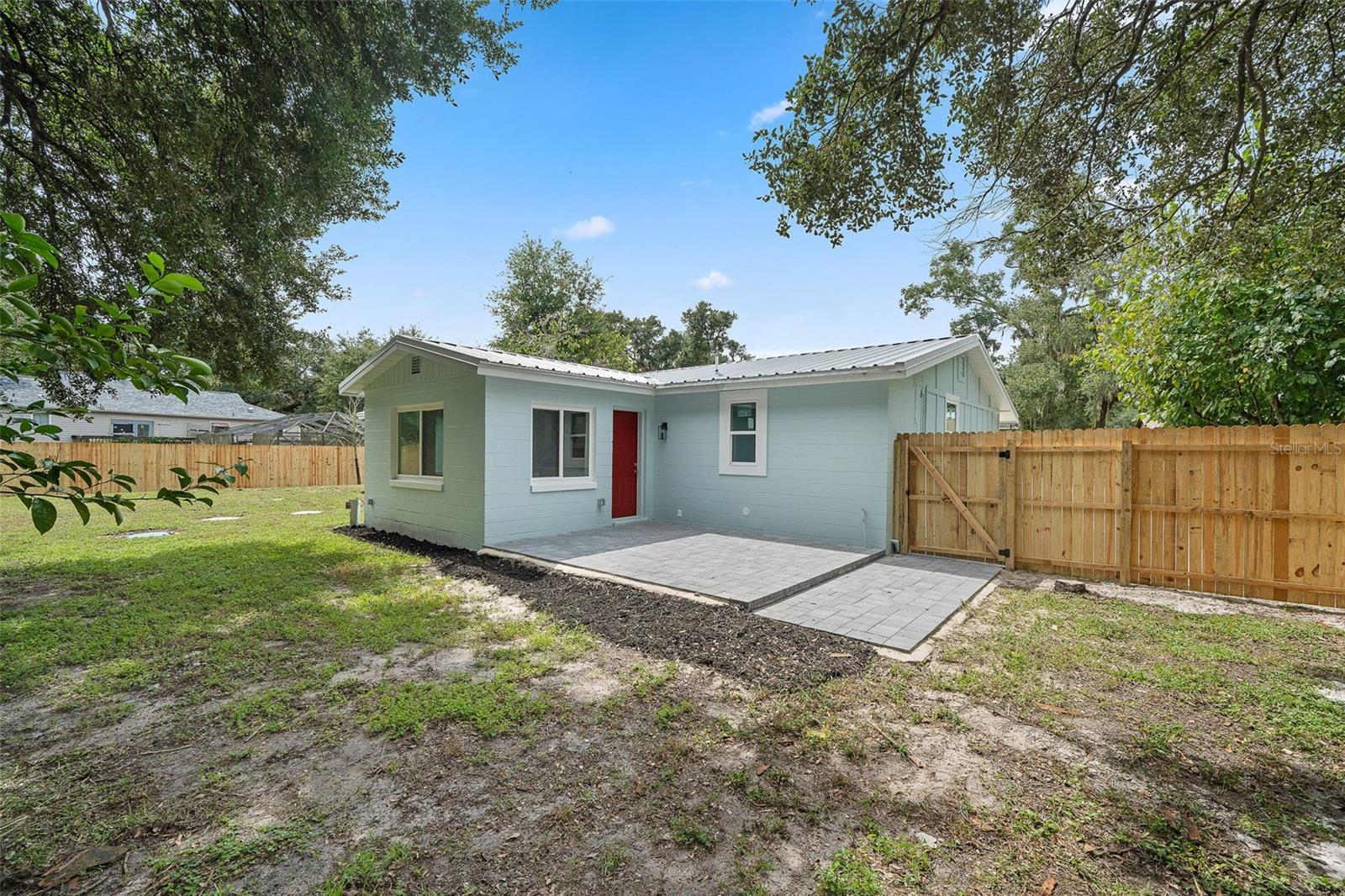 LAKEWOOD - Residential