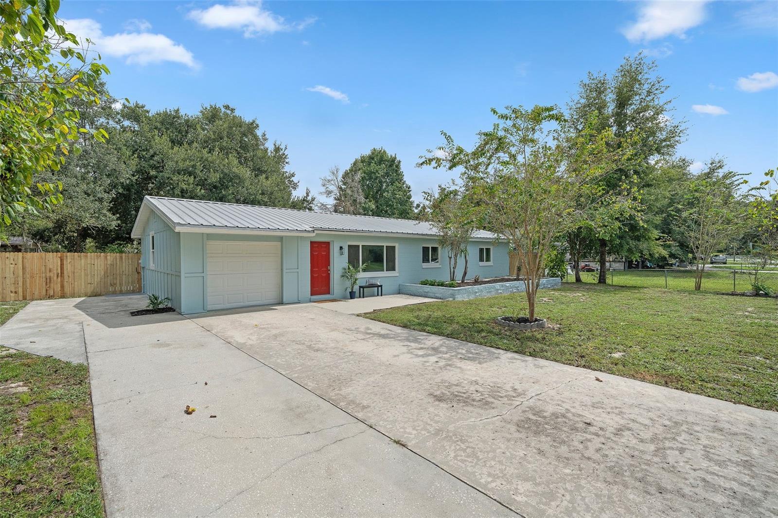 LAKEWOOD - Residential