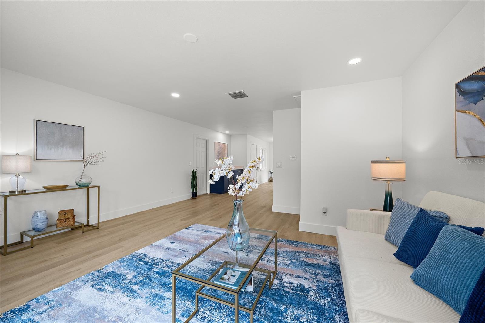 LAKEWOOD - Residential