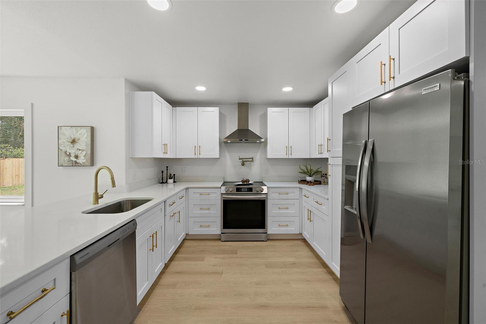 LAKEWOOD - Residential