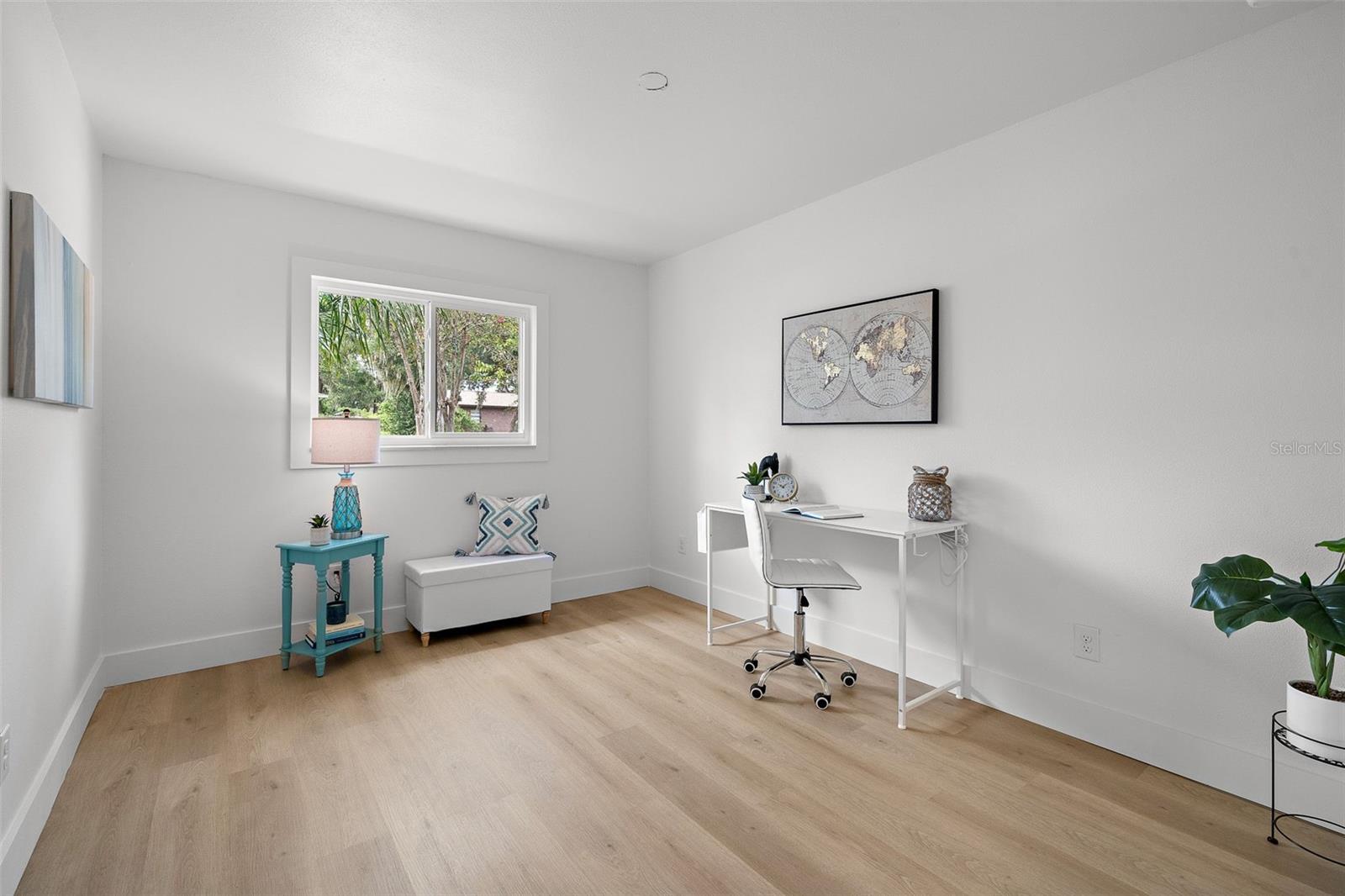 LAKEWOOD - Residential