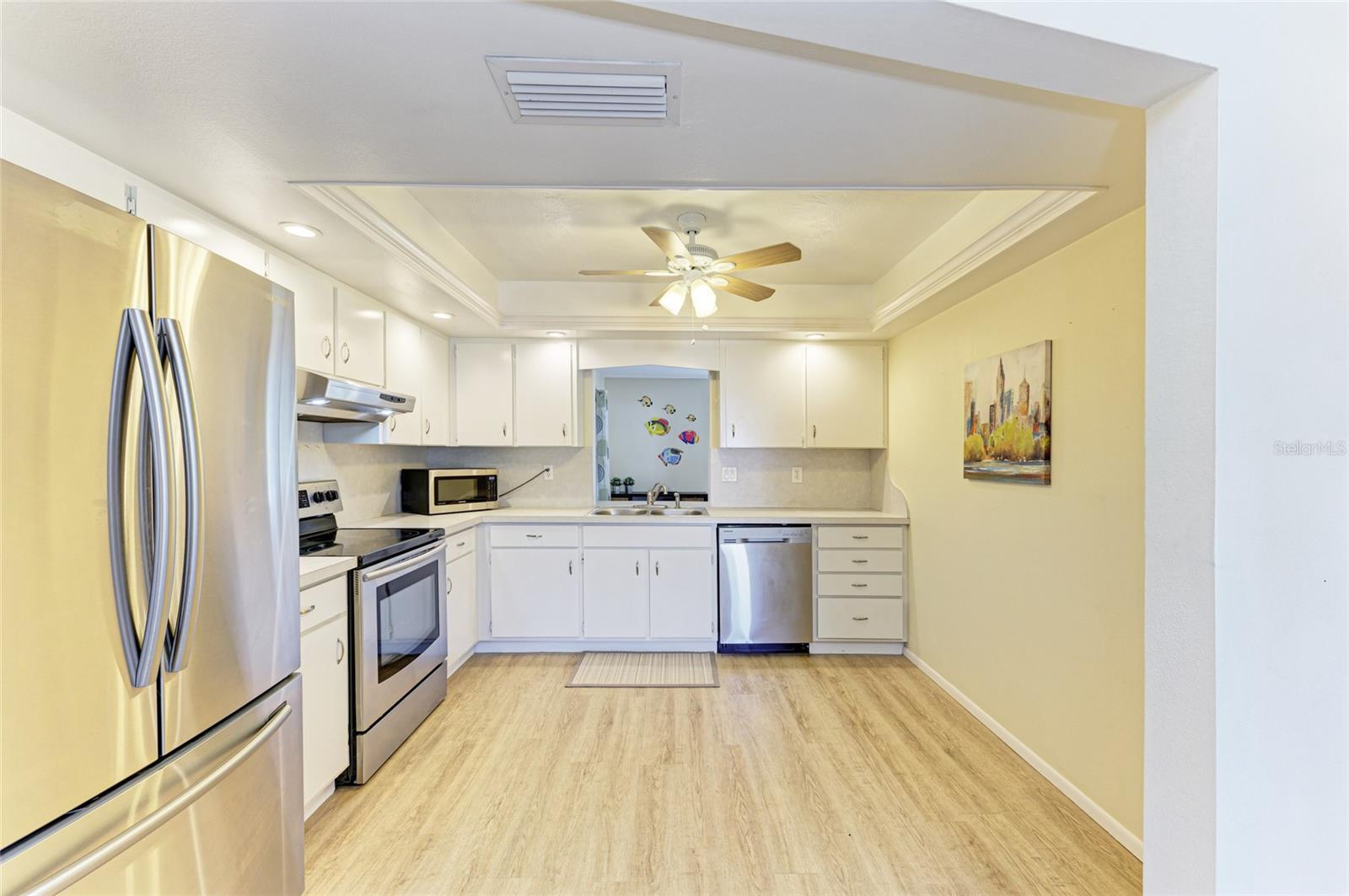 1335 WHISPERING LANE