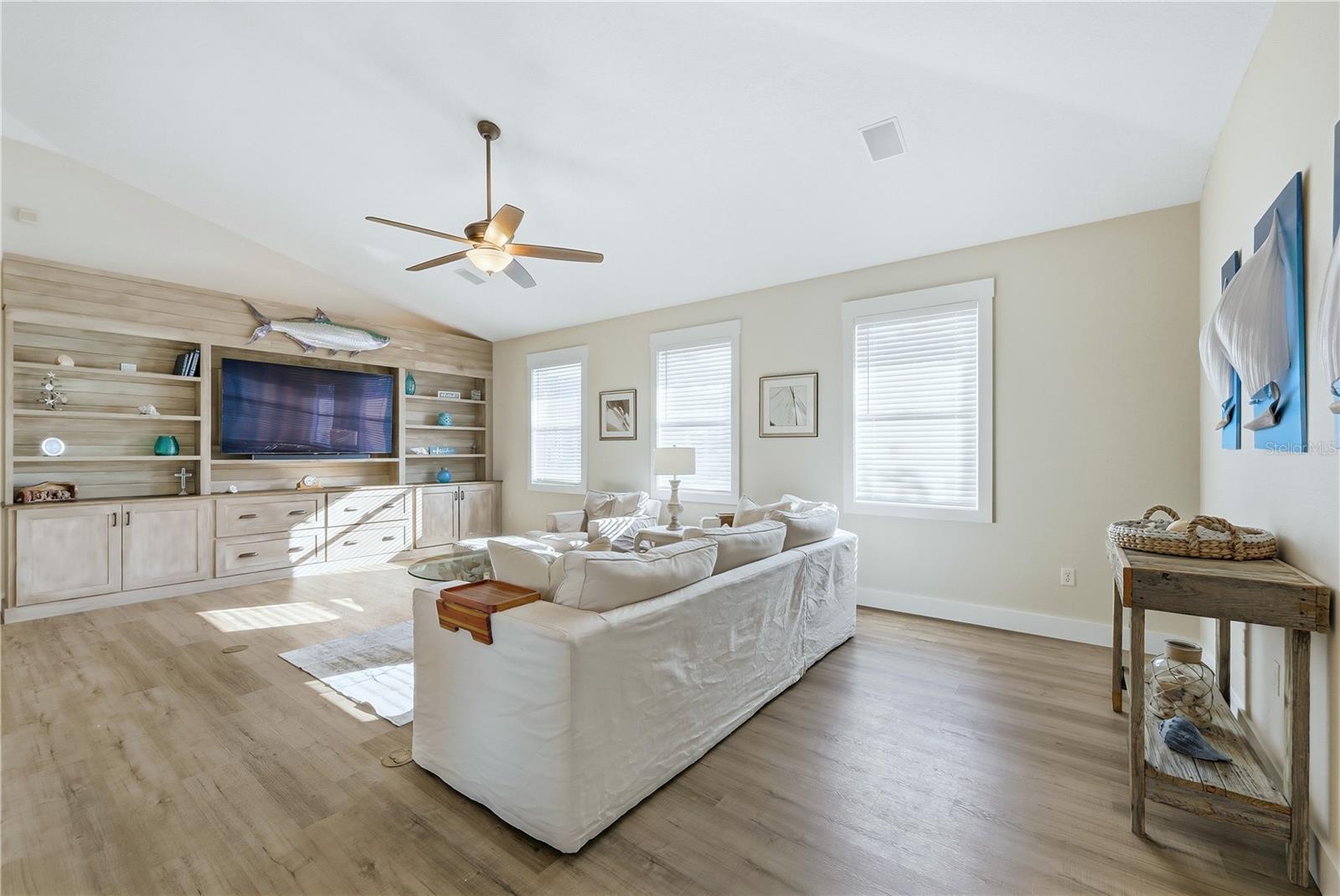 ROTONDA WEST WHITE MARSH - Residential