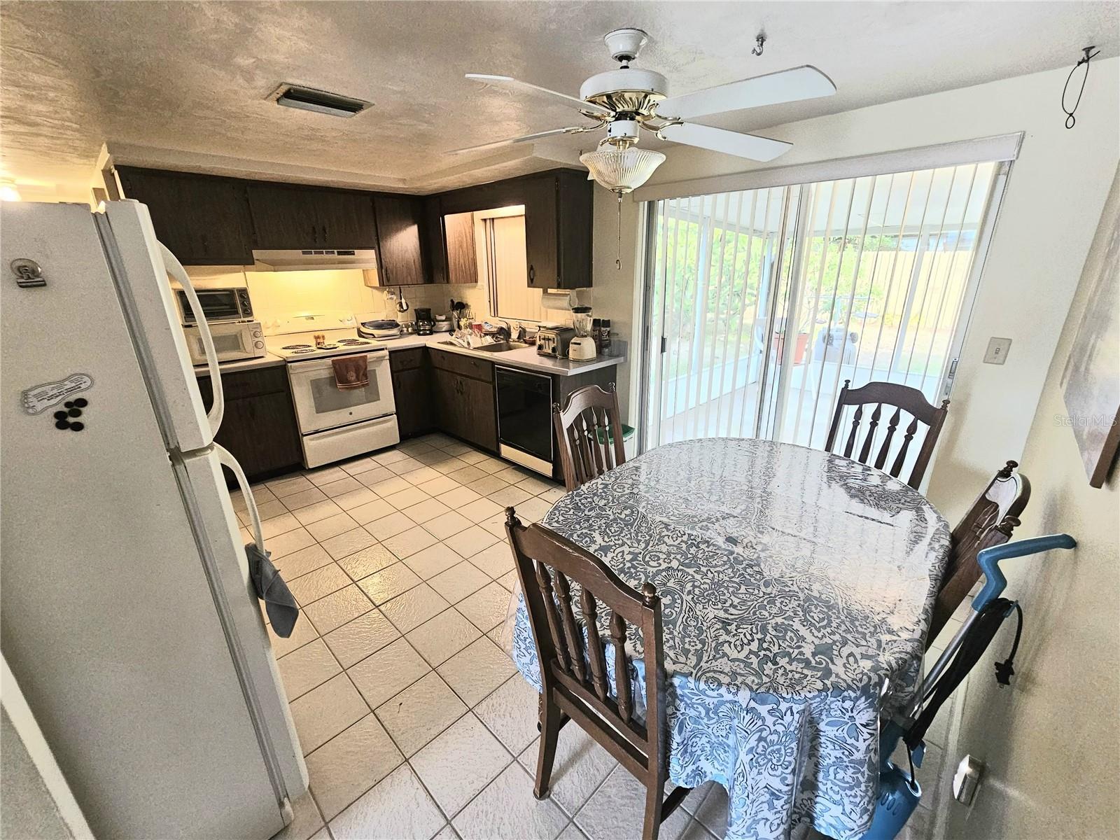 HOLIDAY GARDEN ESTATES - Residential