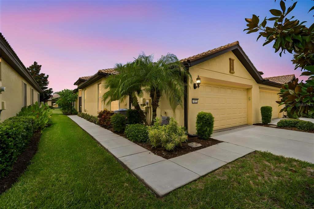 Photo of 322 Mystic Falls Drive, Apollo Beach, FL 33572 (MLS # TB8529506)