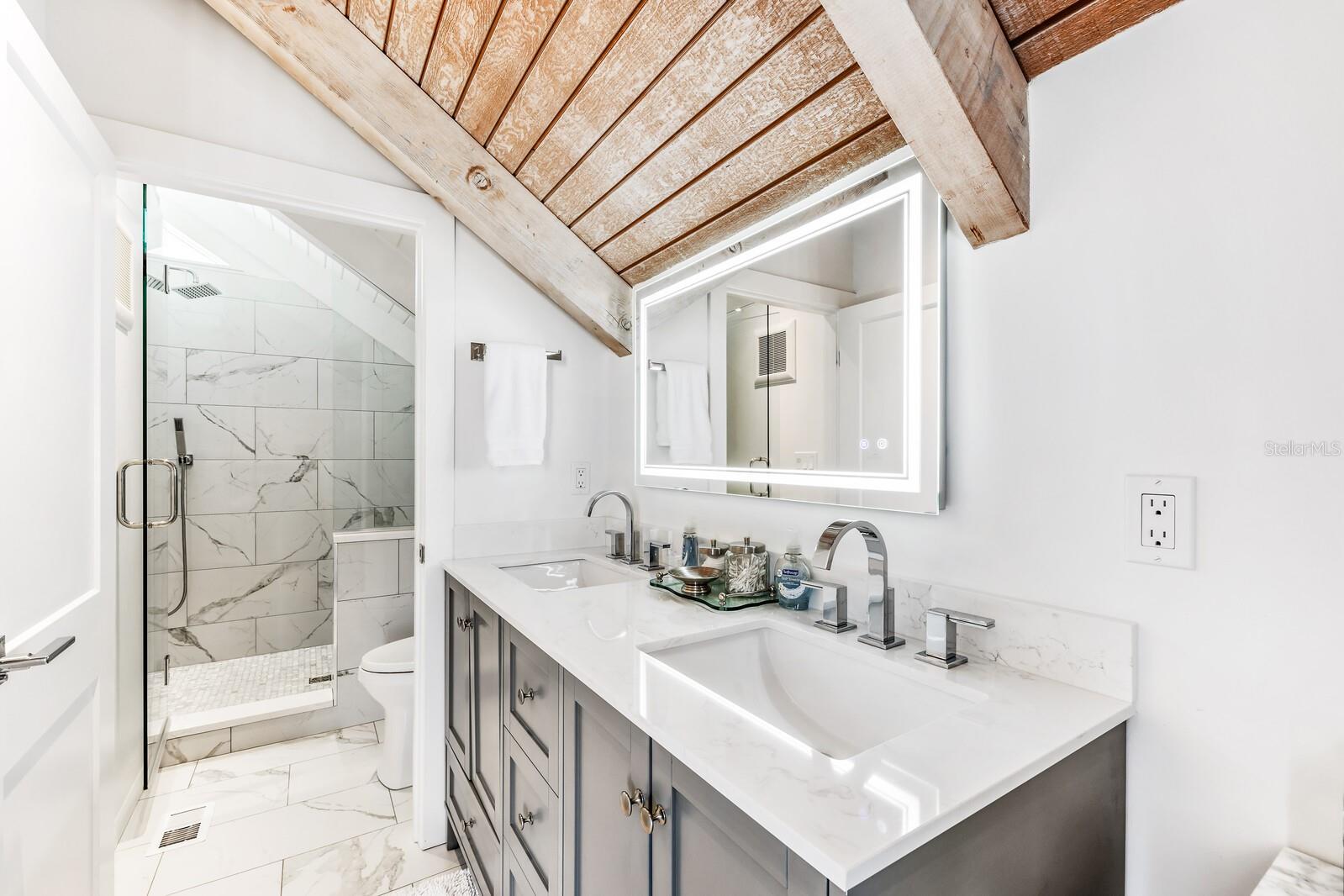 VILLAGE BOCA GRANDE CLUB - Residential