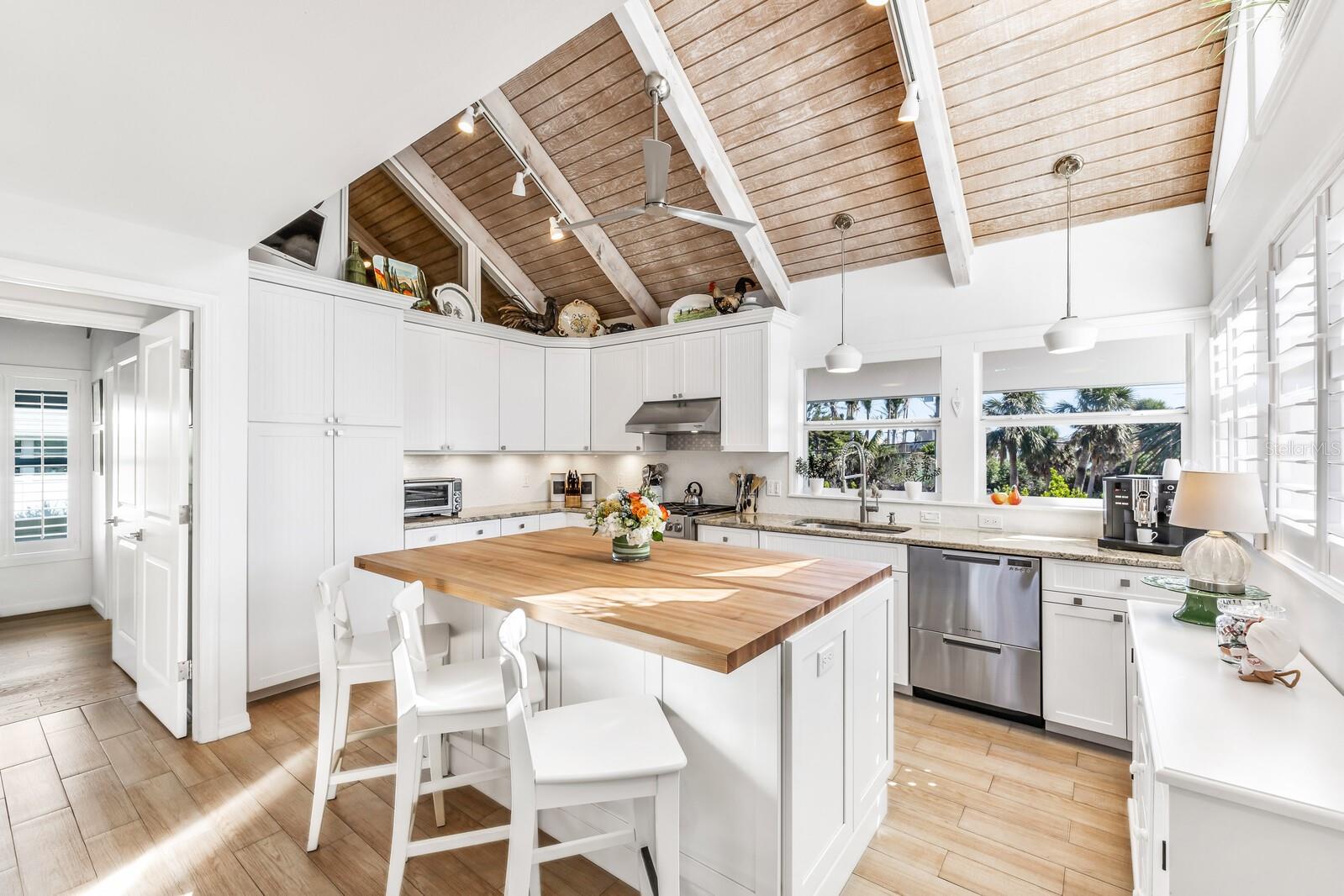 VILLAGE BOCA GRANDE CLUB - Residential