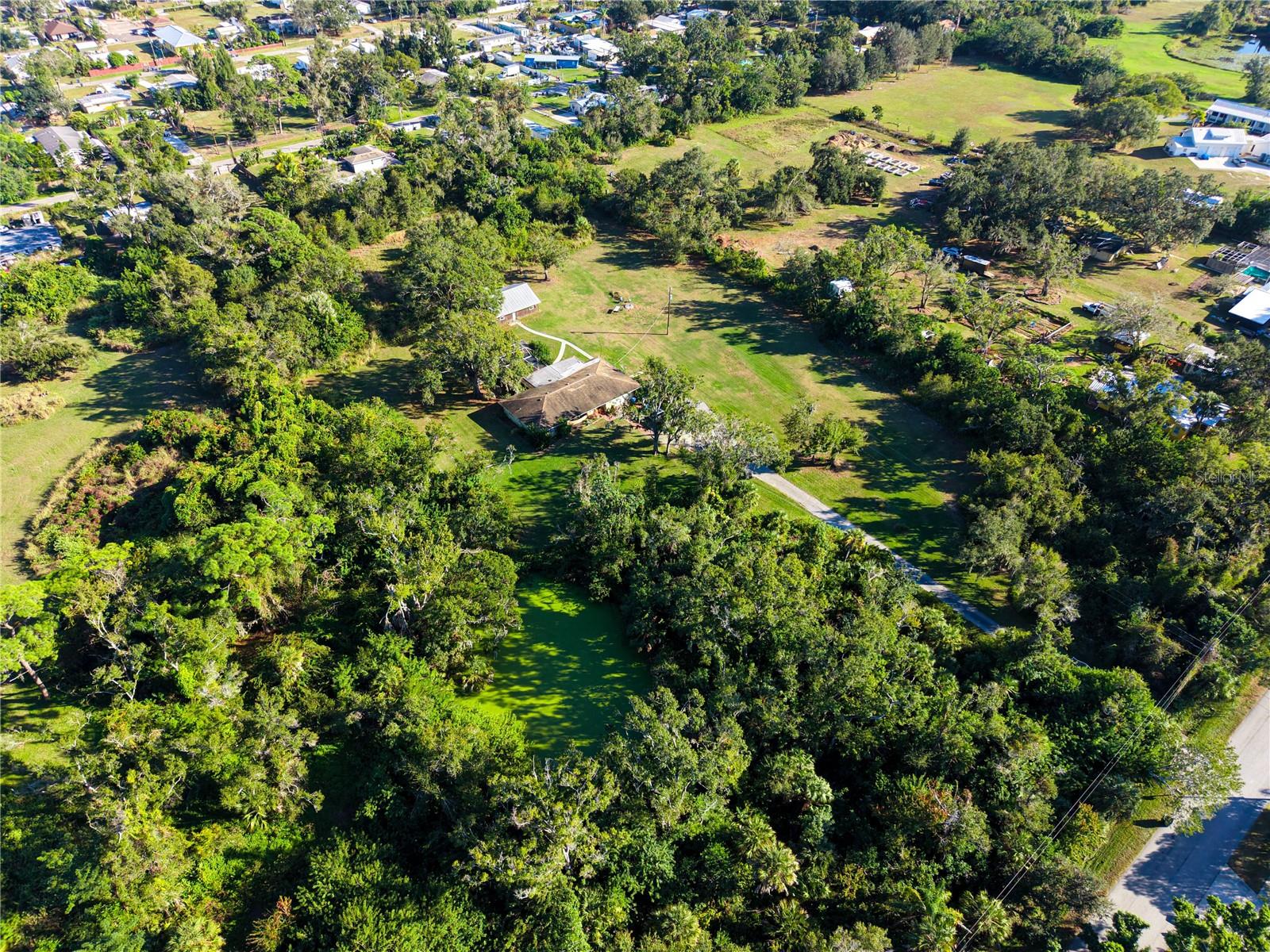 SARASOTA VENICE CO 11 37 18 - Residential