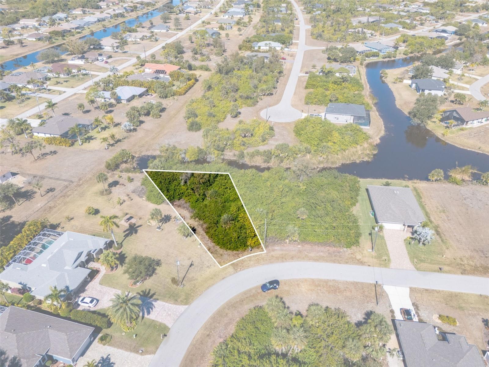 ROTONDA LAKES - Land