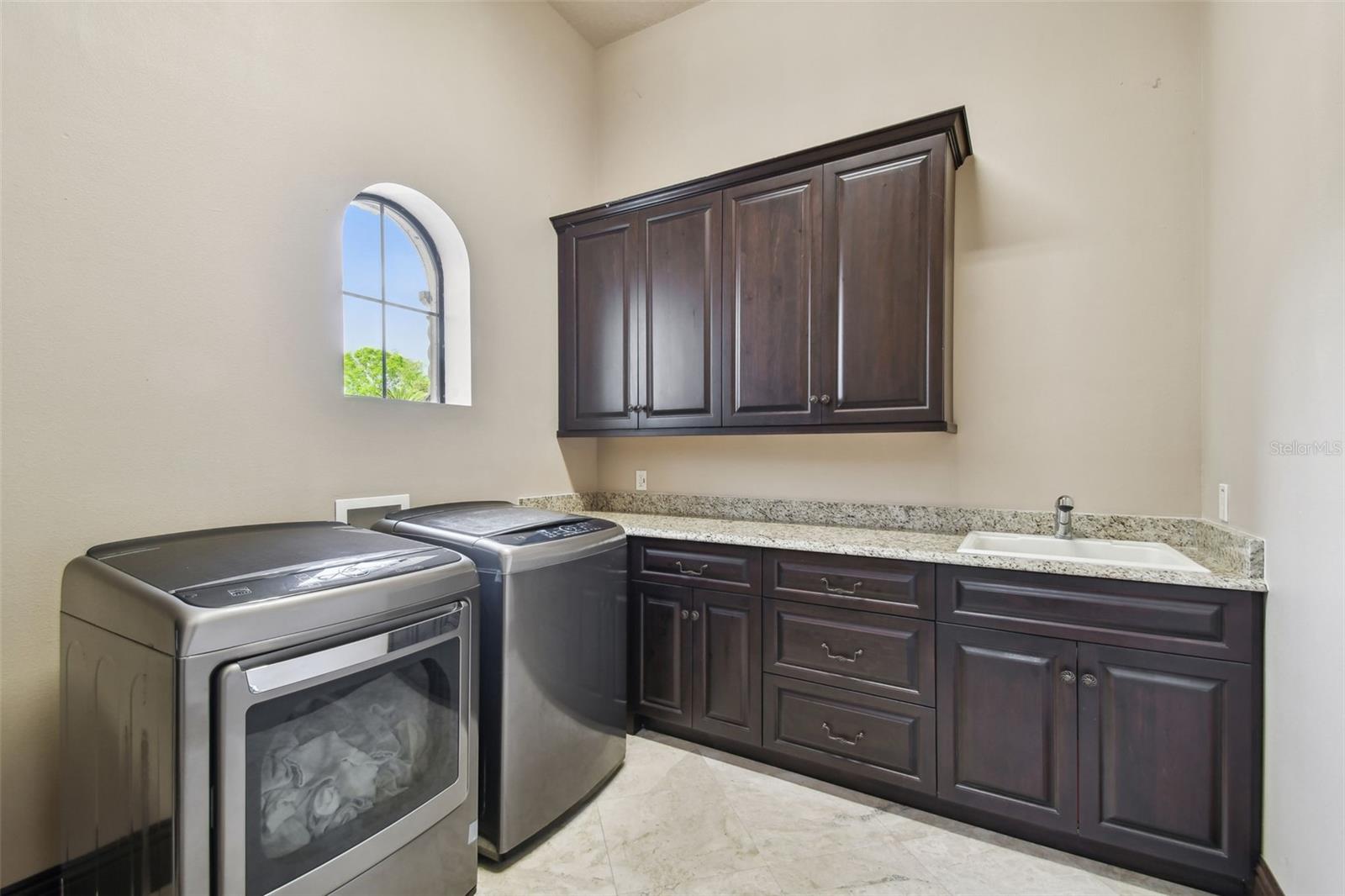 AVILA UNIT - Residential