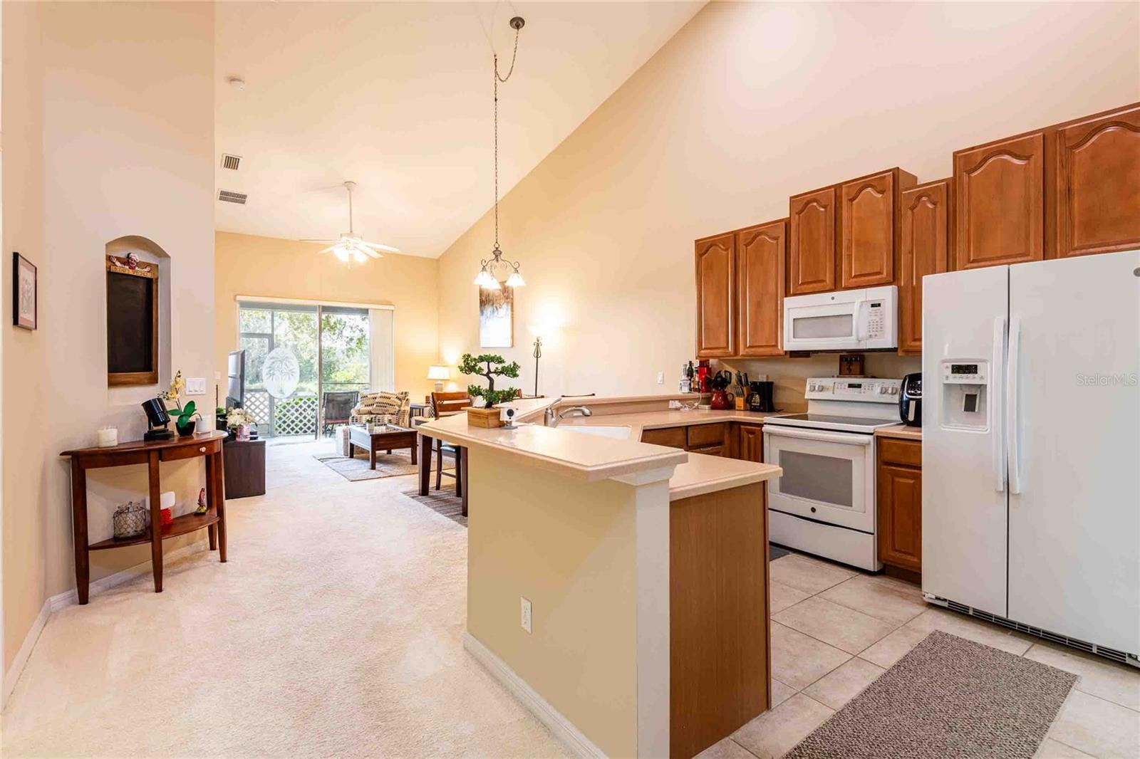 TRADITIONS PH 01 - Residential