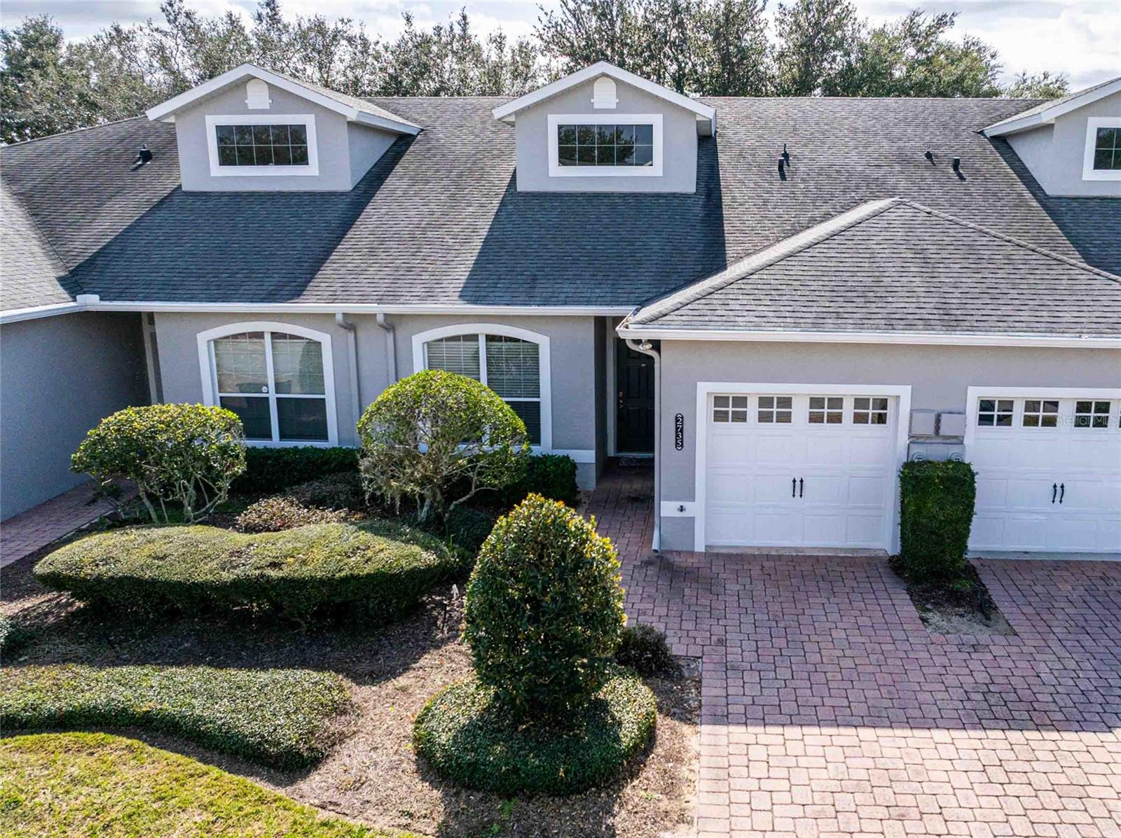 TRADITIONS PH 01 - Residential