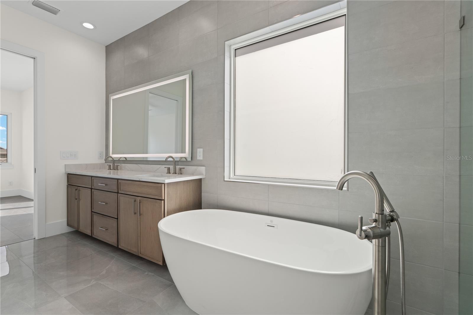 COOPER - Residential