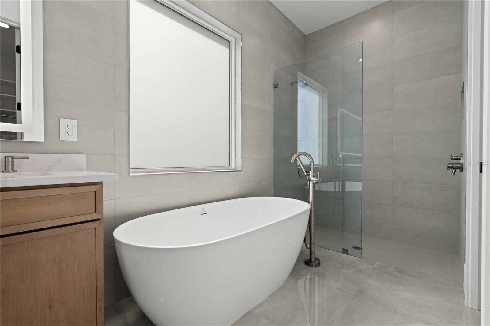 COOPER - Residential