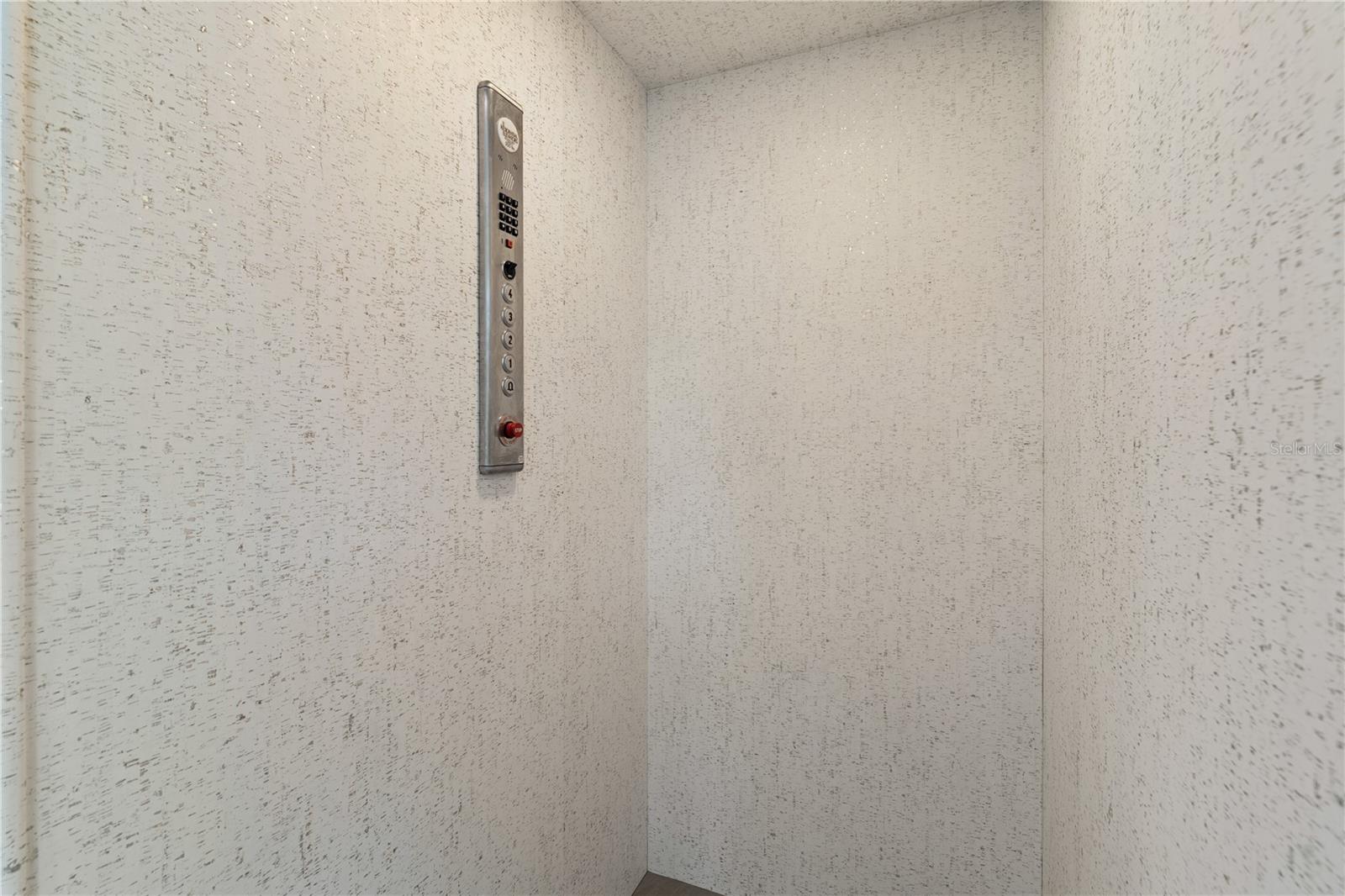 COOPER - Residential