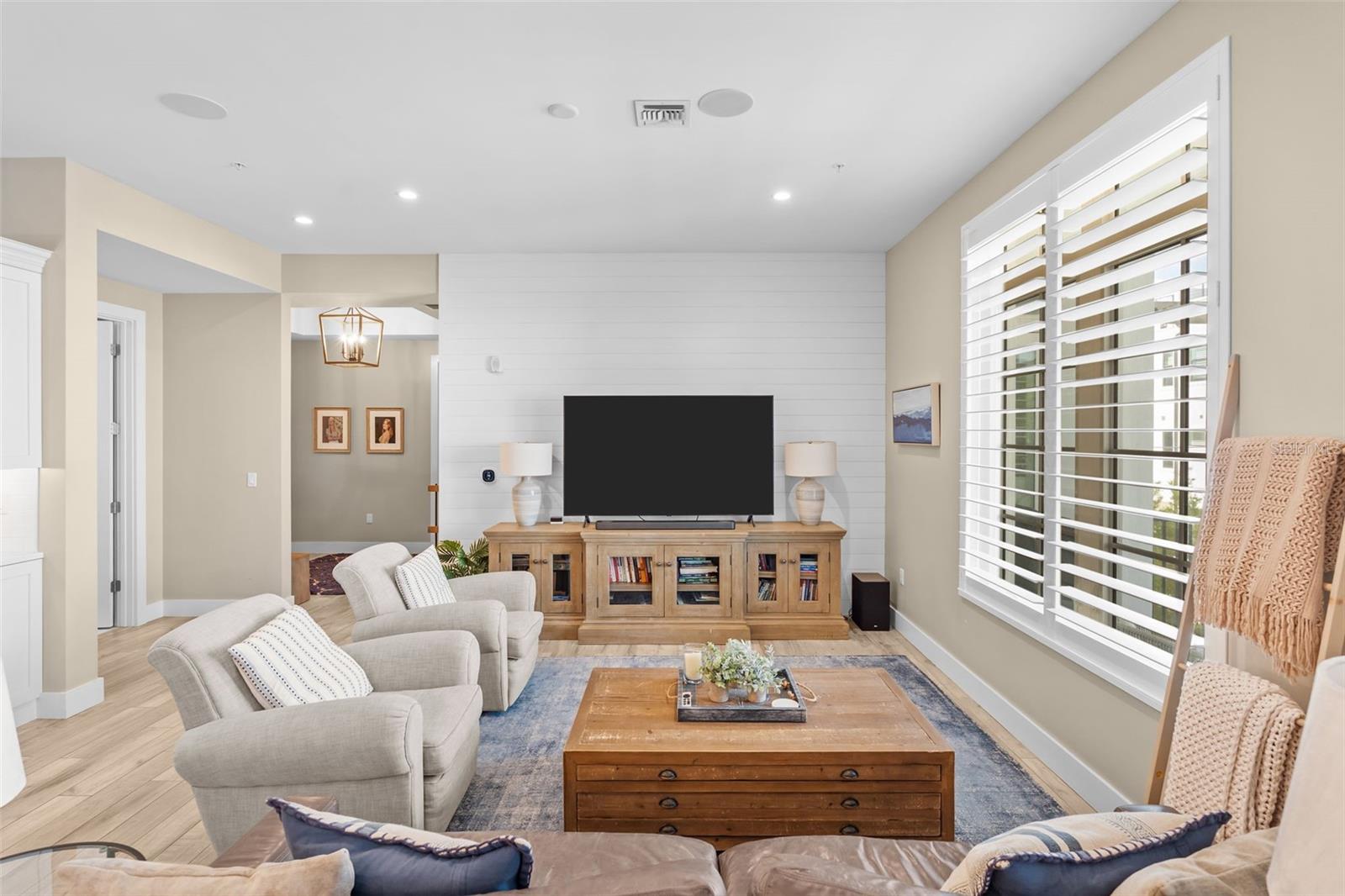 91 DAVIS BOULEVARD 204