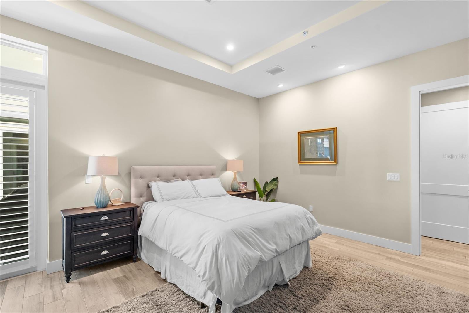 91 DAVIS BOULEVARD 204