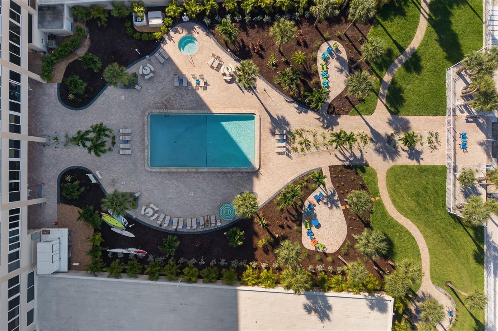 HORIZONS WEST - Residential