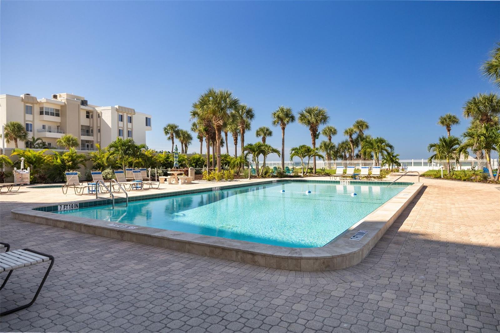 HORIZONS WEST - Residential