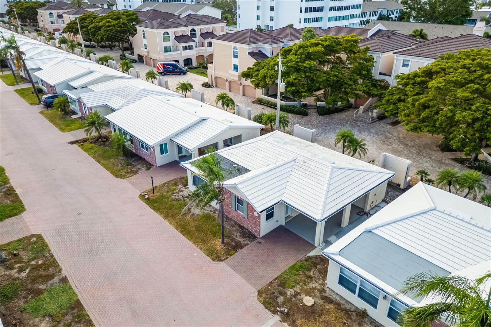 HORIZONS WEST - Residential