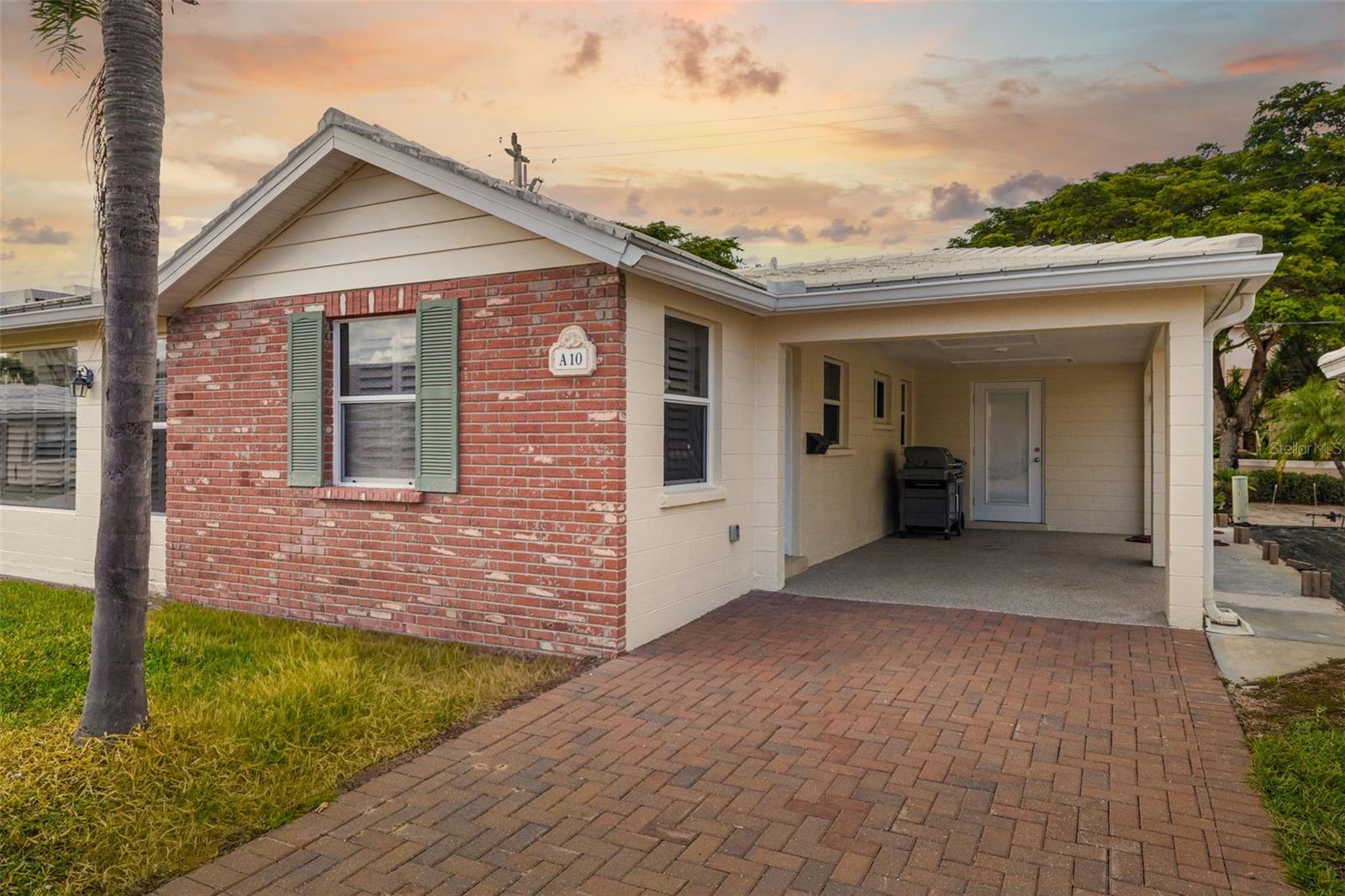 HORIZONS WEST - Residential