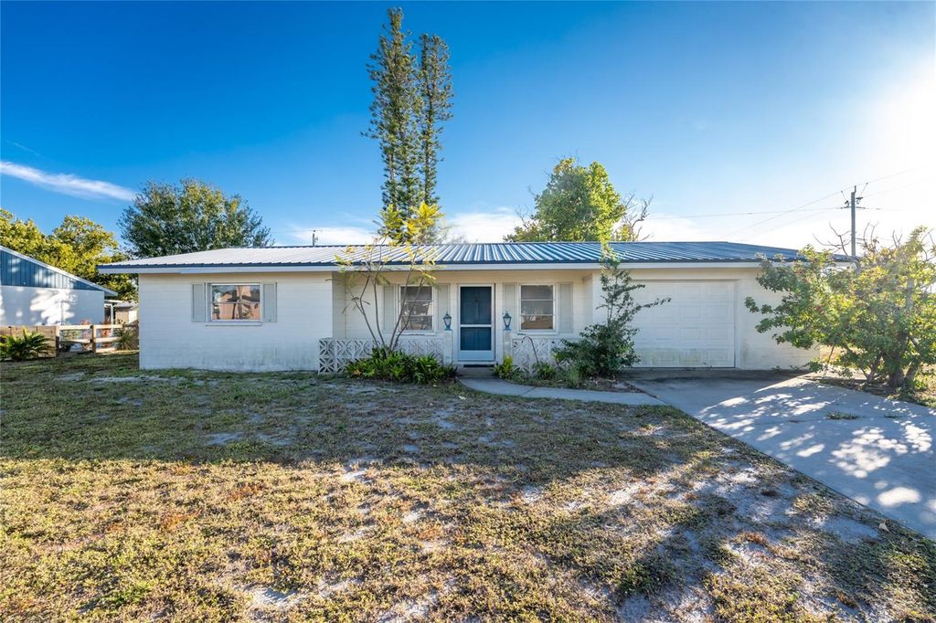 Photo of 1497 Overbrook Road, Englewood, FL 34223 (MLS # D6145150)