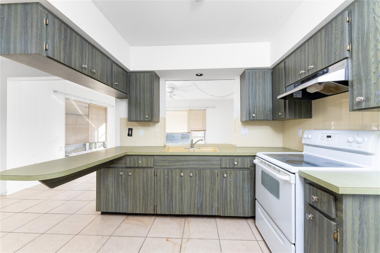 OVERBROOK GARDENS - Residential