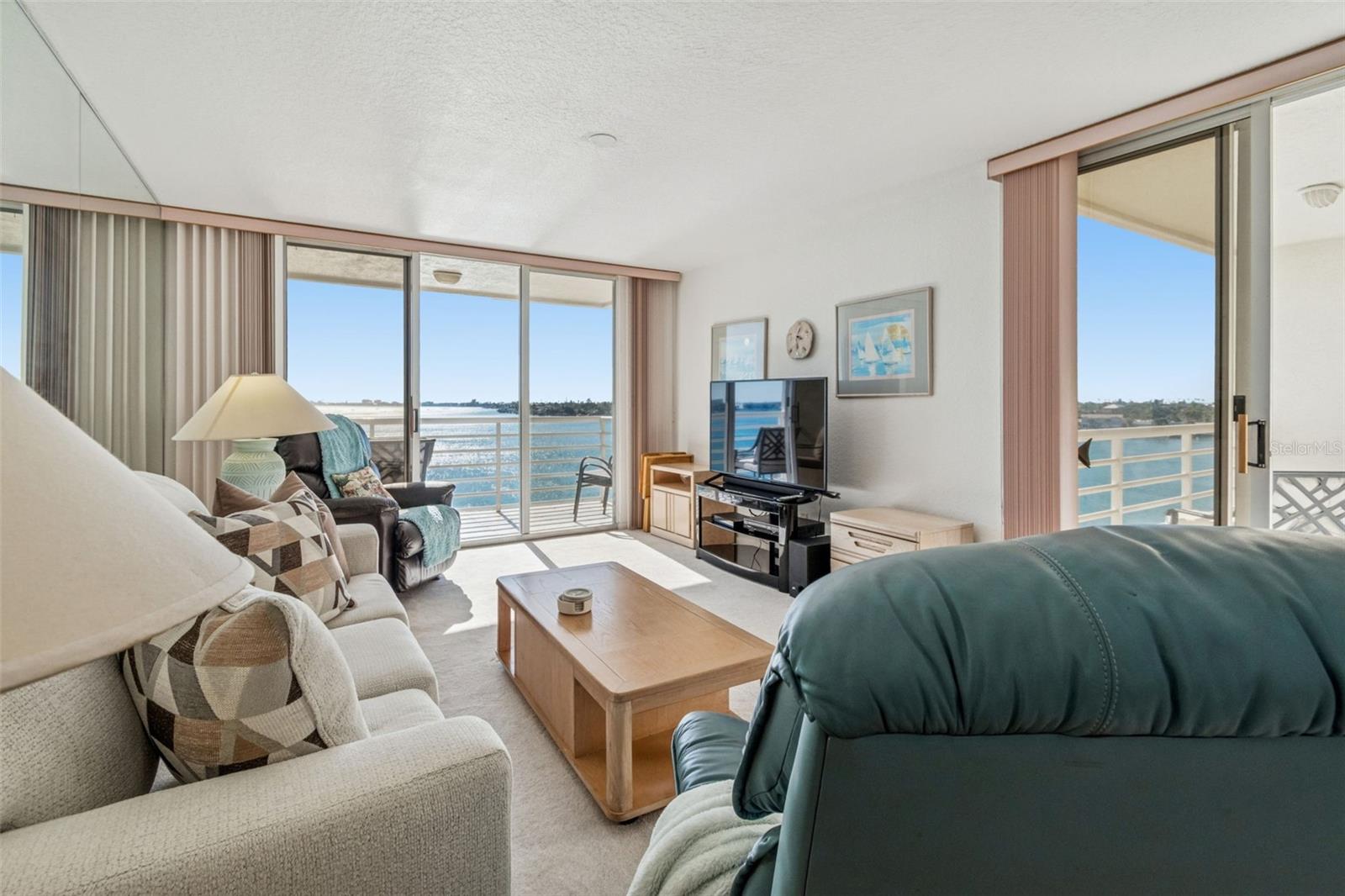 6105 BAHIA DEL MAR CIRCLE 686