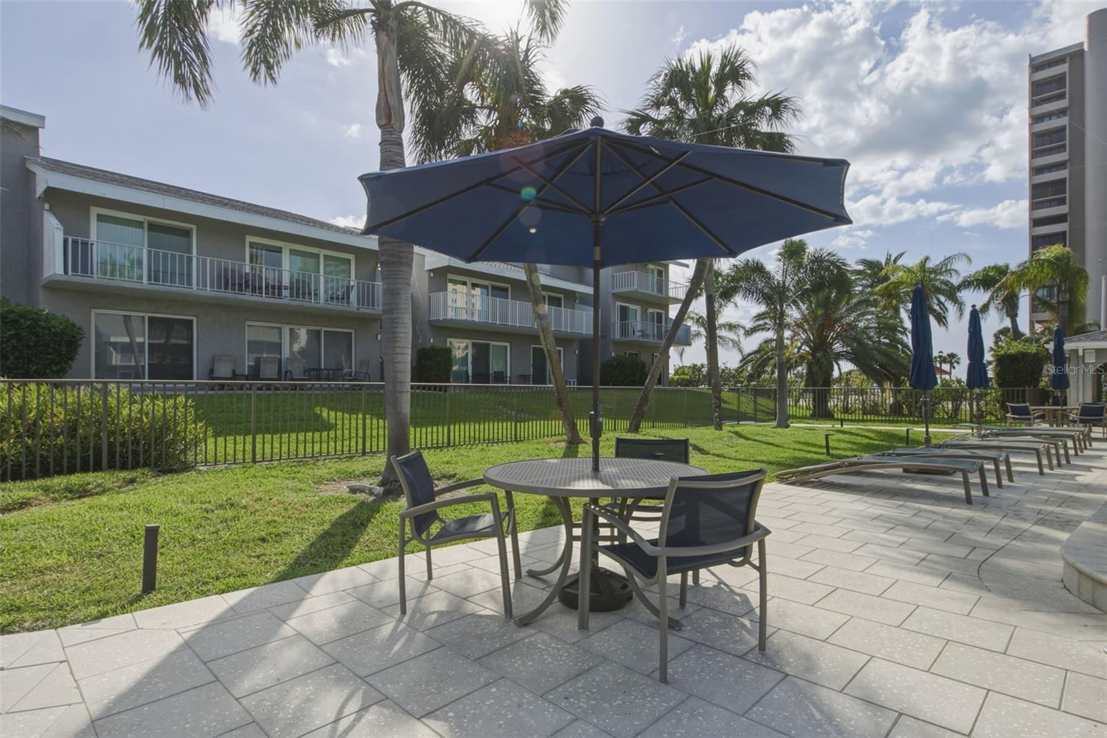 SAND KEY CONDO-BAYSIDE GARDENS III - Residential