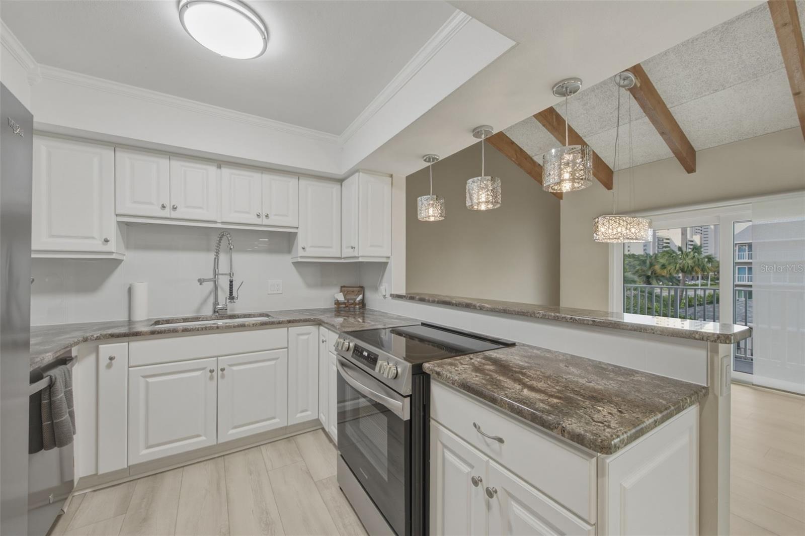 SAND KEY CONDO-BAYSIDE GARDENS III - Residential