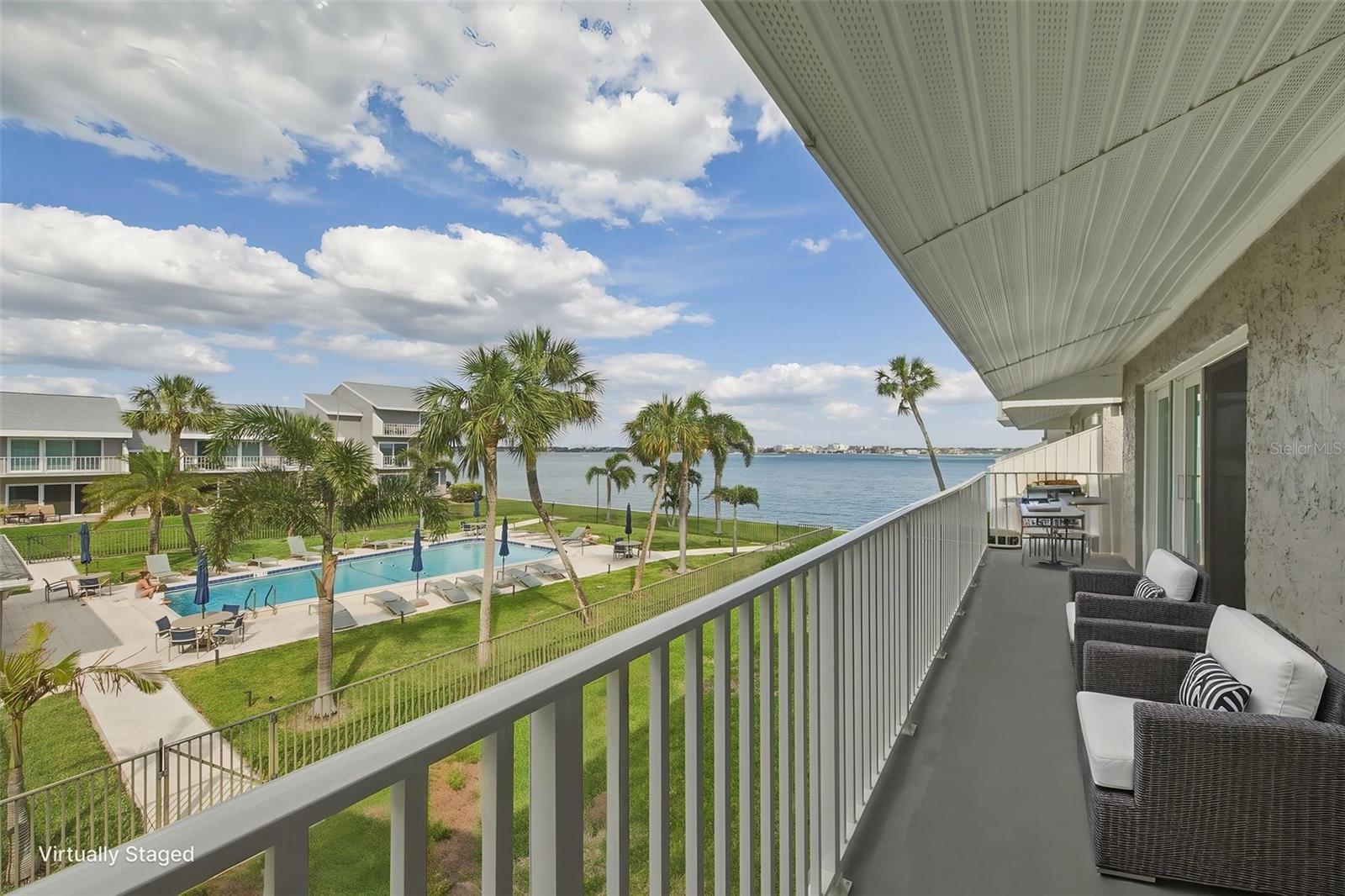 SAND KEY CONDO-BAYSIDE GARDENS III - Residential