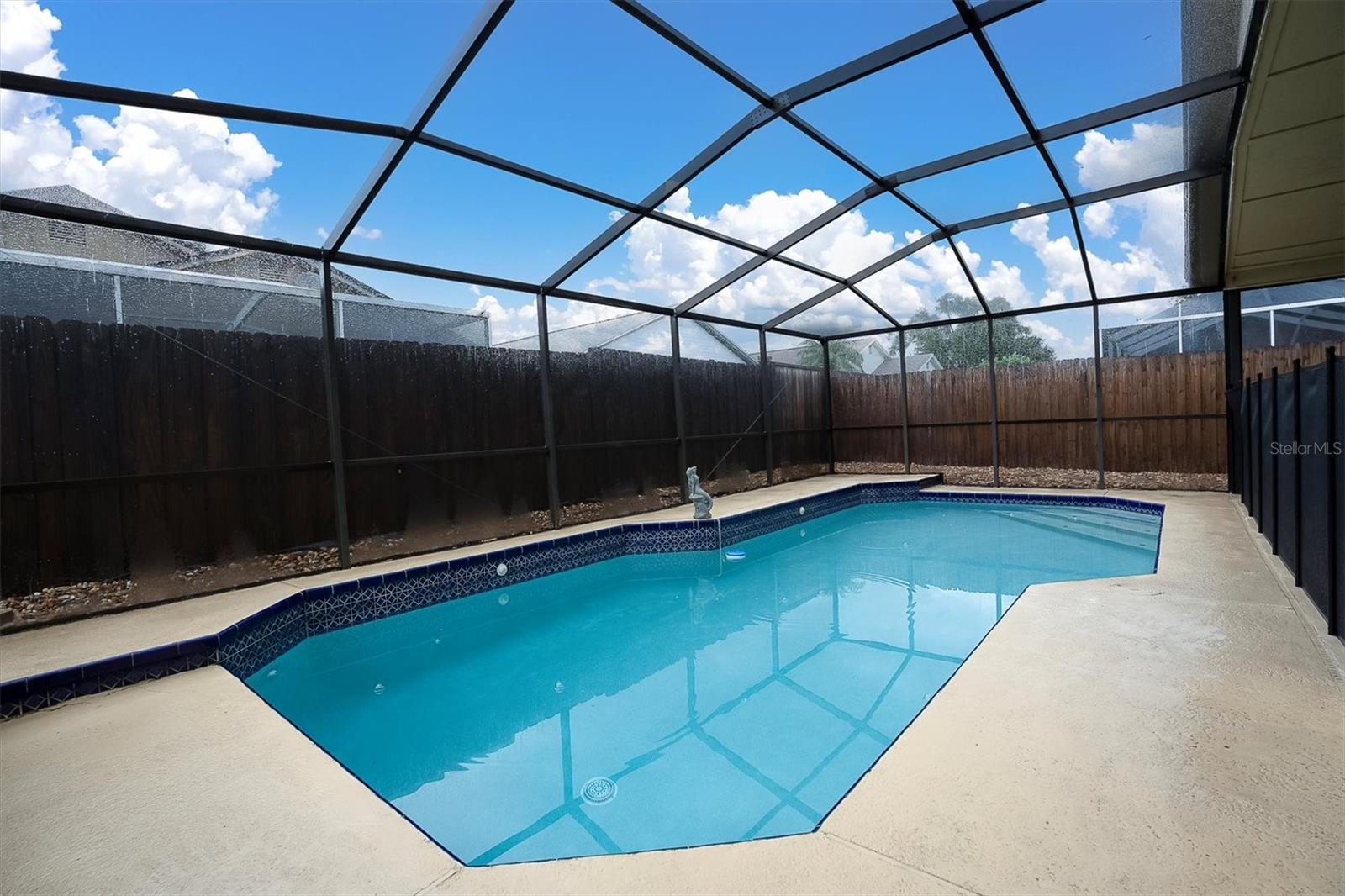 PROVIDENCE LAKES UNIT III PHAS - Residential