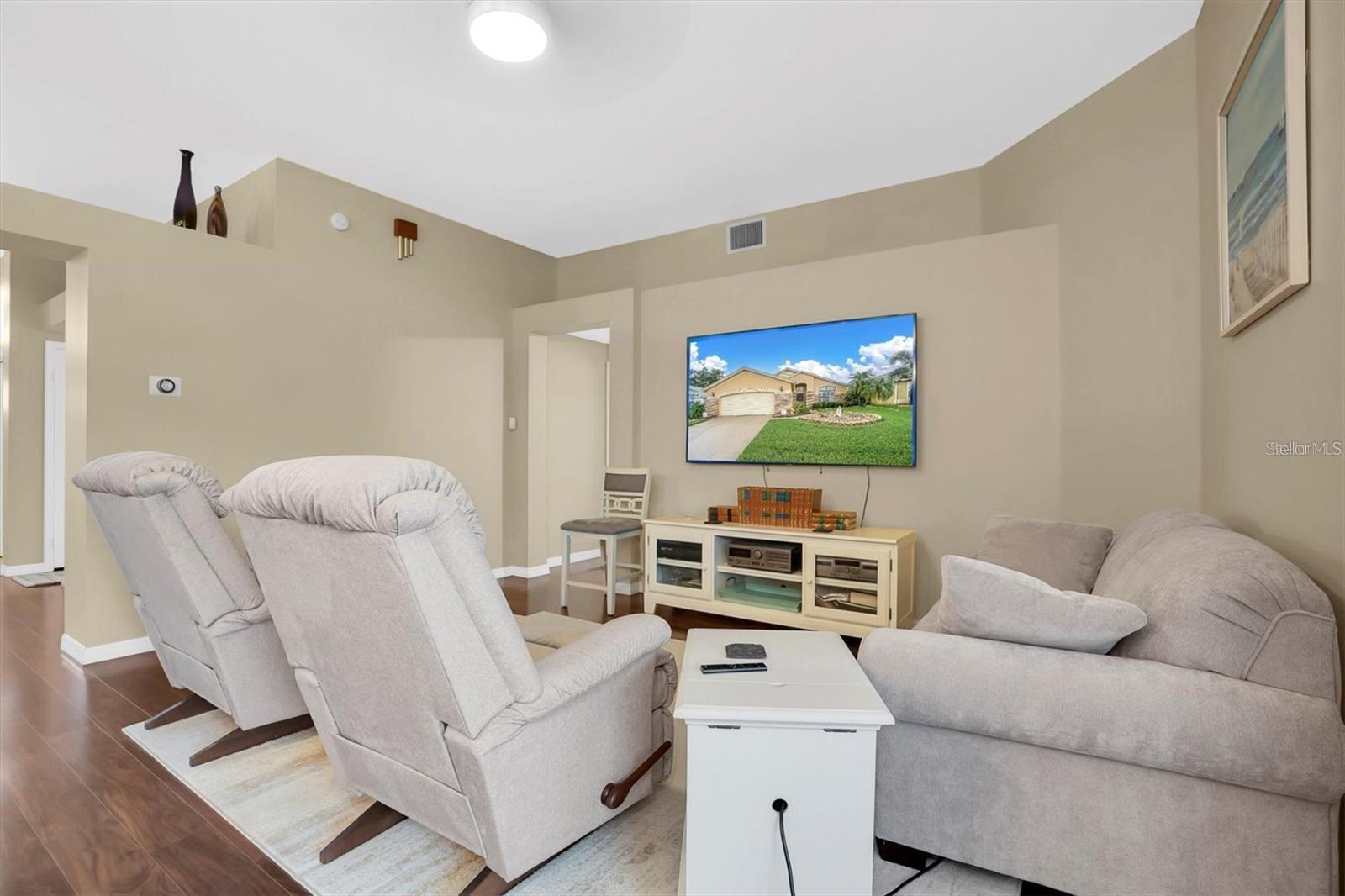 PROVIDENCE LAKES UNIT III PHAS - Residential
