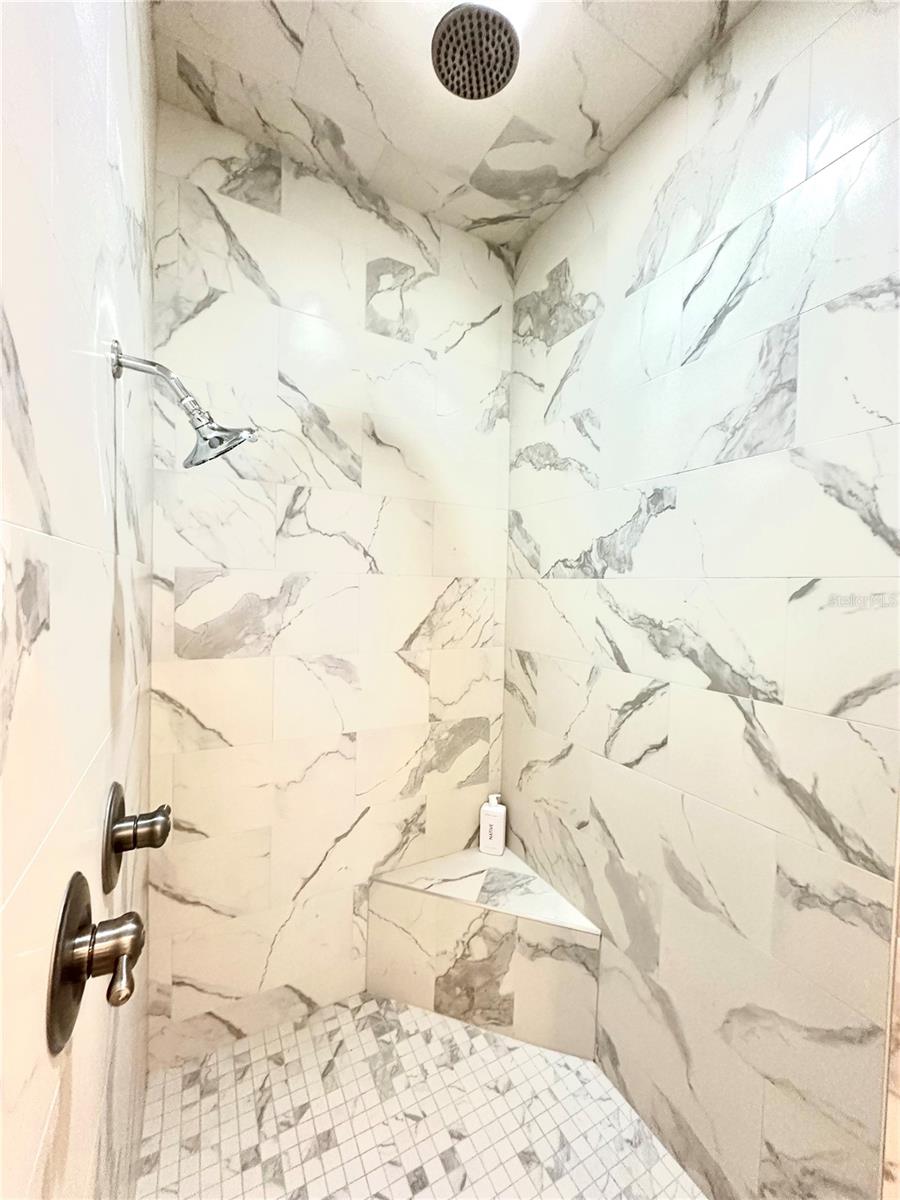 ESTATES/PLEASANT HILL - Residential Lease