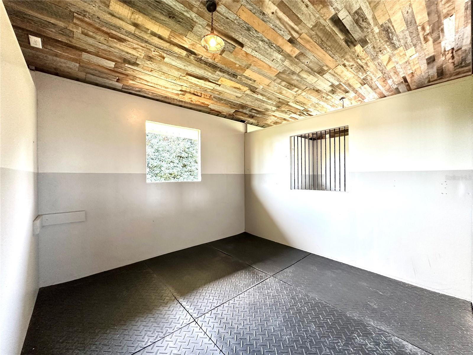 ESTATES/PLEASANT HILL - Residential Lease