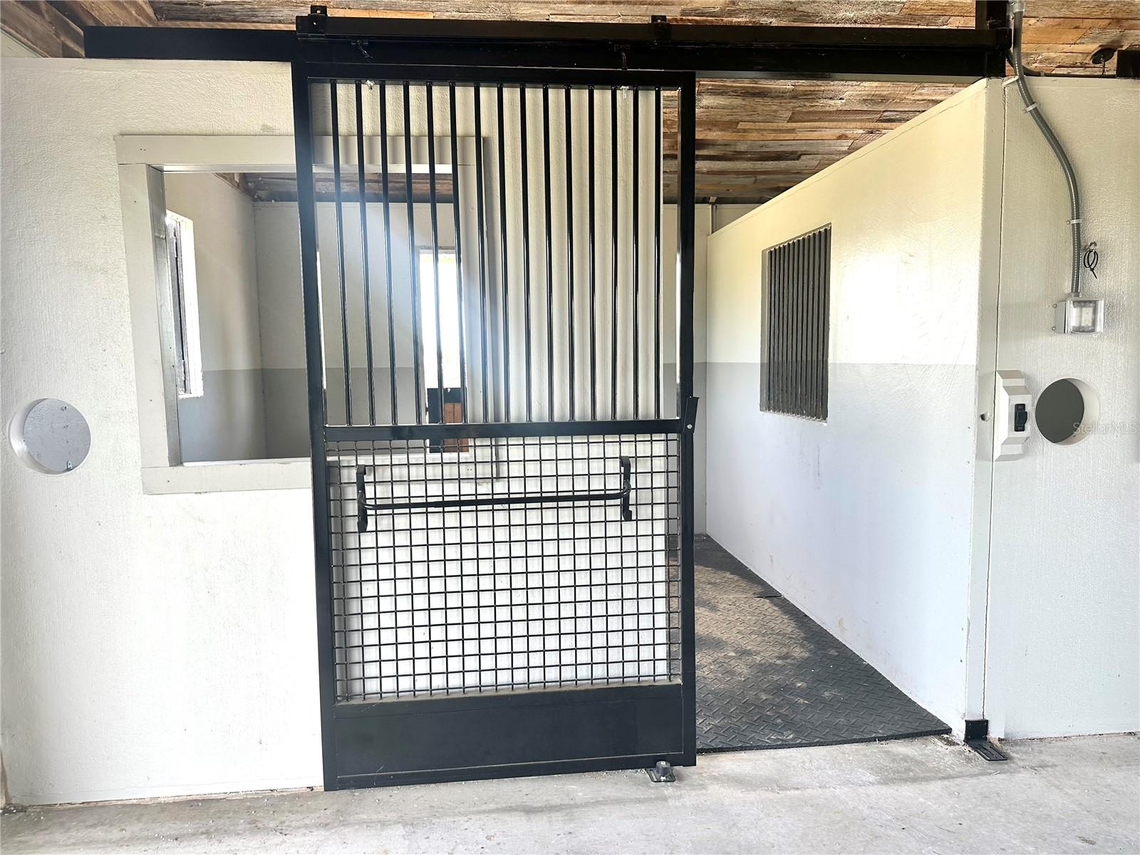 ESTATES/PLEASANT HILL - Residential Lease