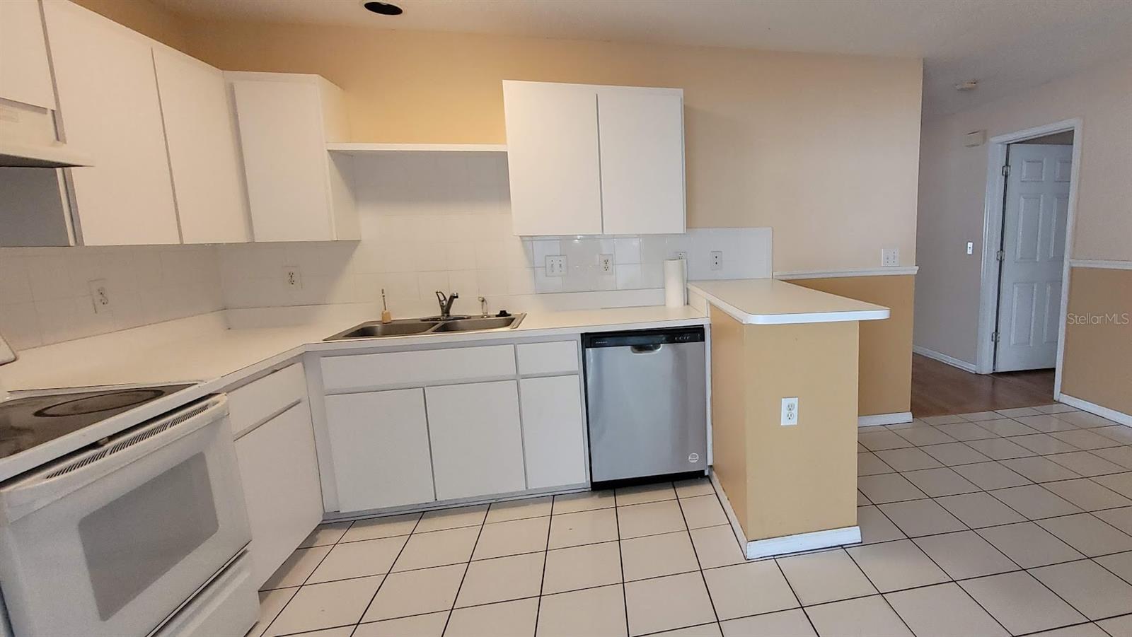 BRENTWOOD HILLS TR D E UNIT 01 - Residential