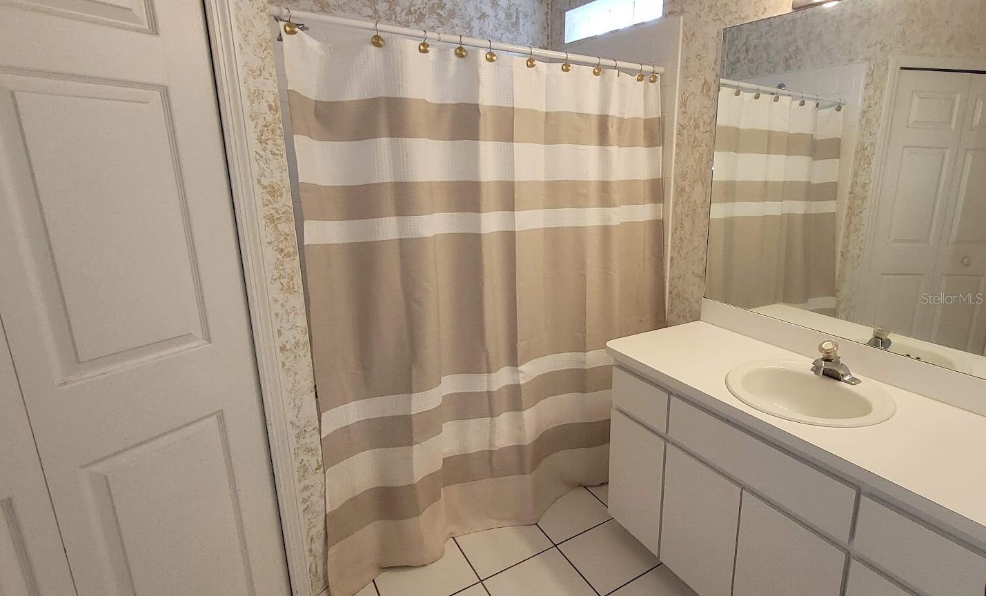 BRENTWOOD HILLS TR D E UNIT 01 - Residential