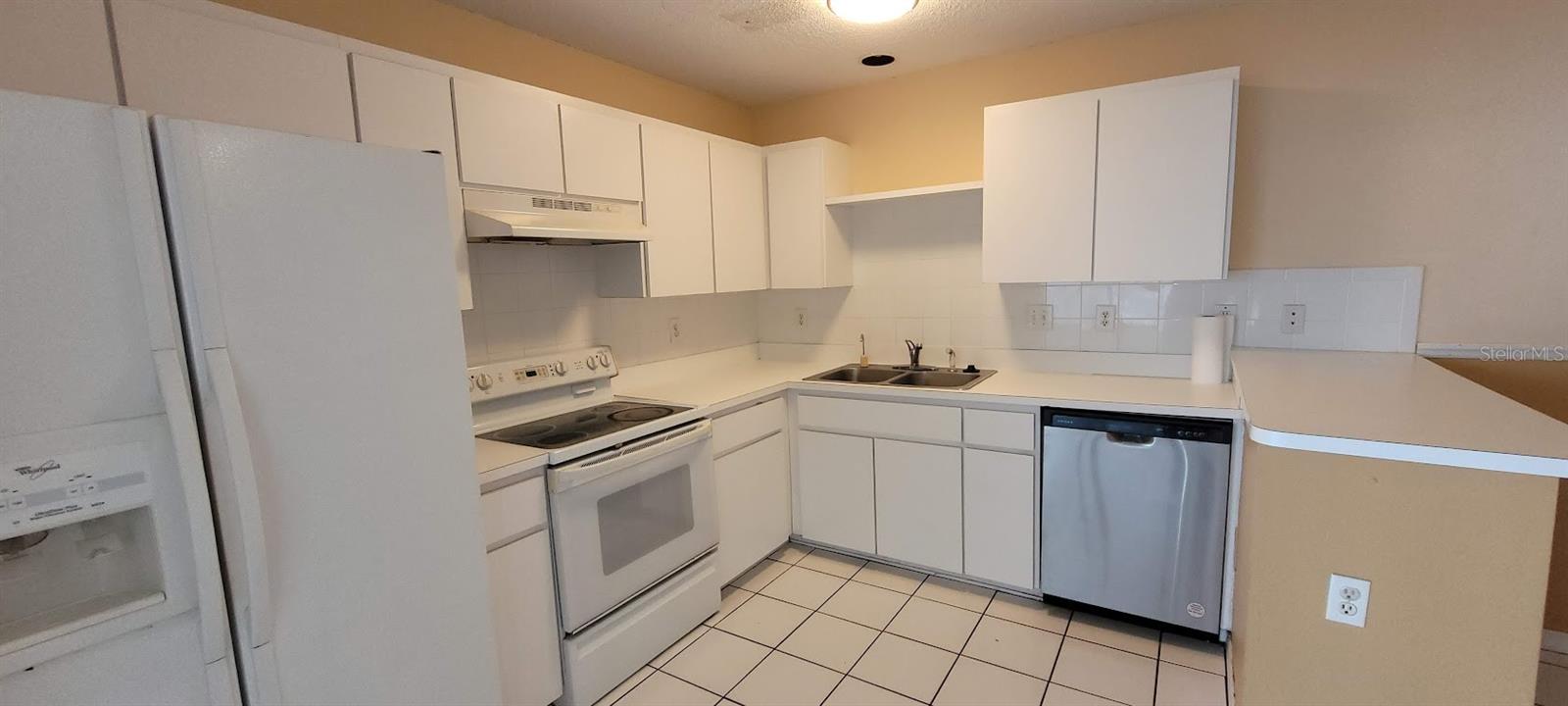 BRENTWOOD HILLS TR D E UNIT 01 - Residential