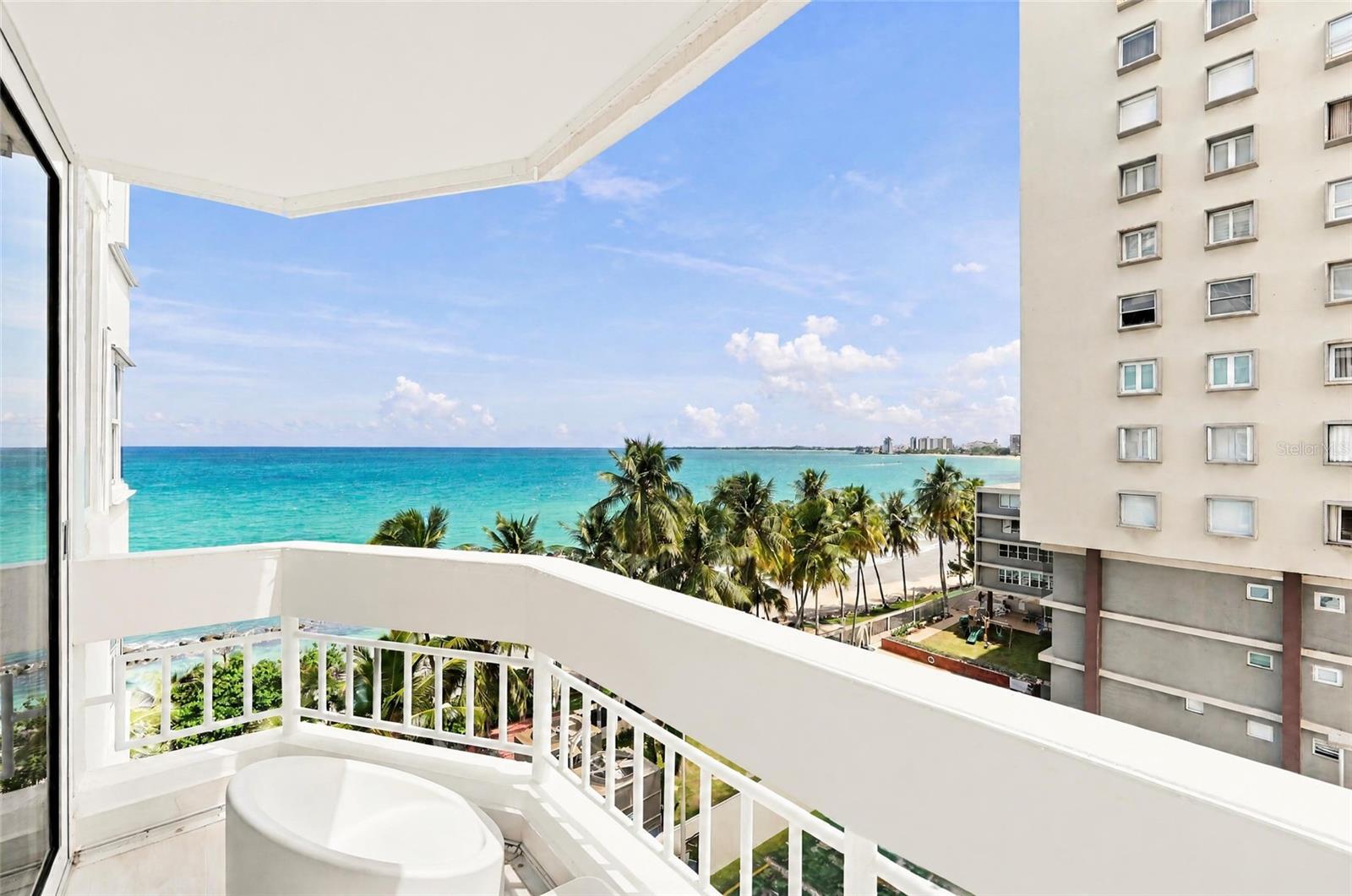 3205 ISLA VERDE AVE 707