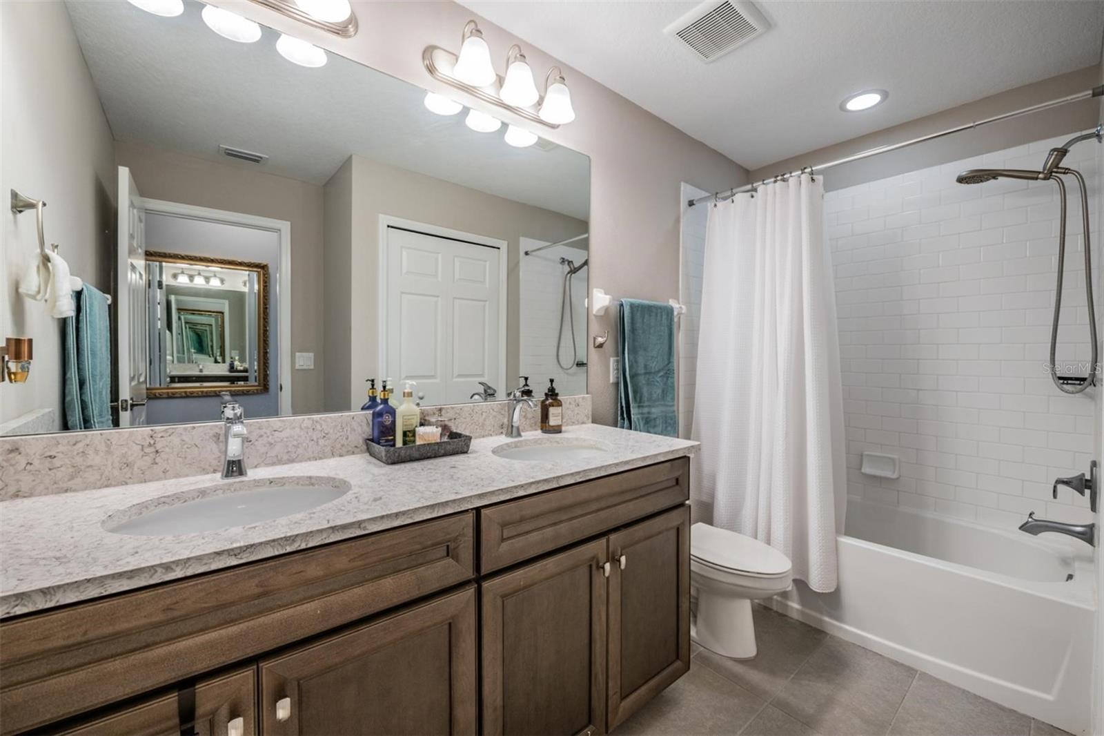 WINDERMERE ESTATES - Residential