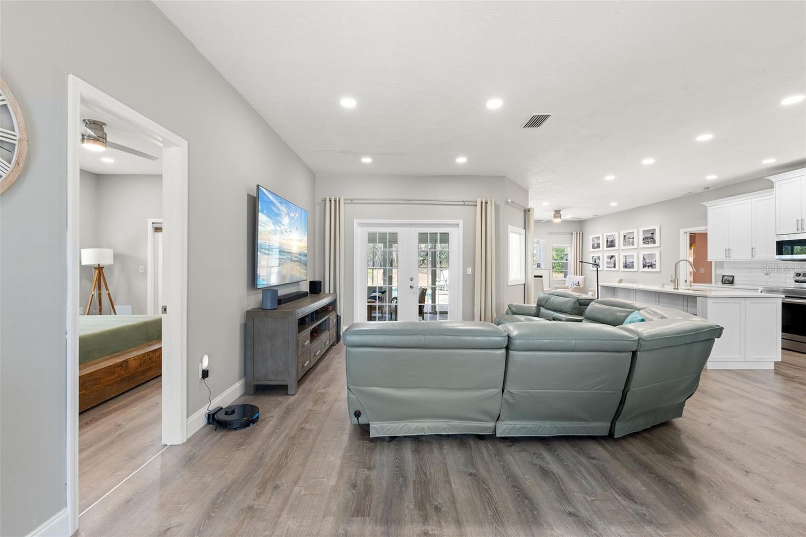 5750 CARRIAGE DRIVE