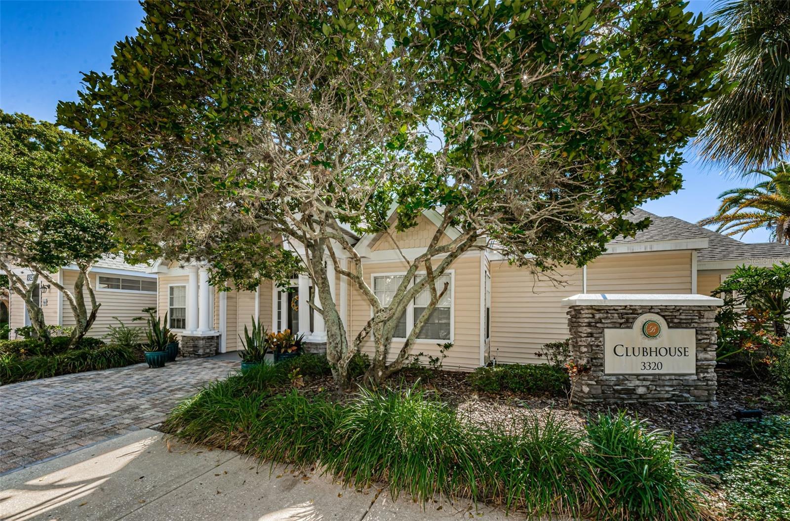 BENTLEY AT COBBS LANDING CONDO THE - Residential