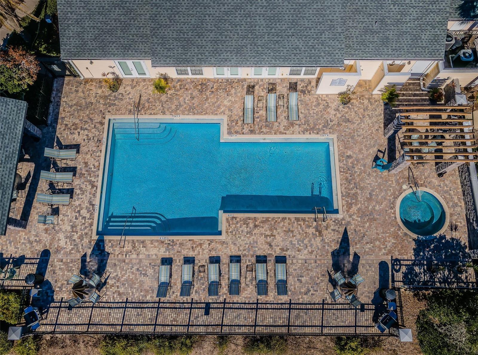 BENTLEY AT COBBS LANDING CONDO THE - Residential