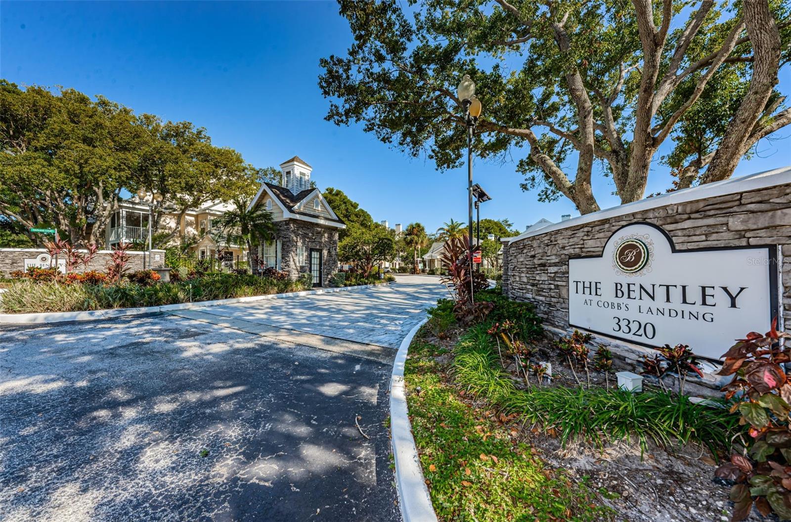 BENTLEY AT COBBS LANDING CONDO THE - Residential