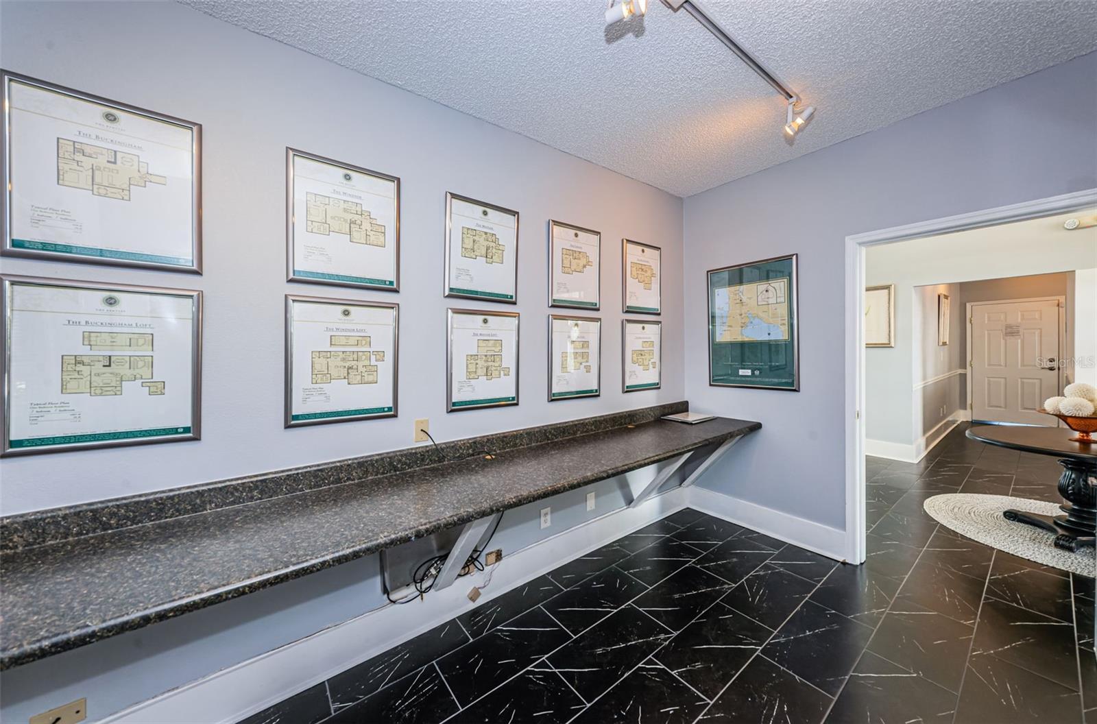 BENTLEY AT COBBS LANDING CONDO THE - Residential